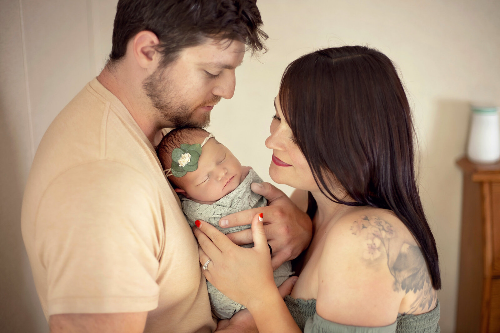 ABQ-newborn-session-baby-with-mom-and-dad