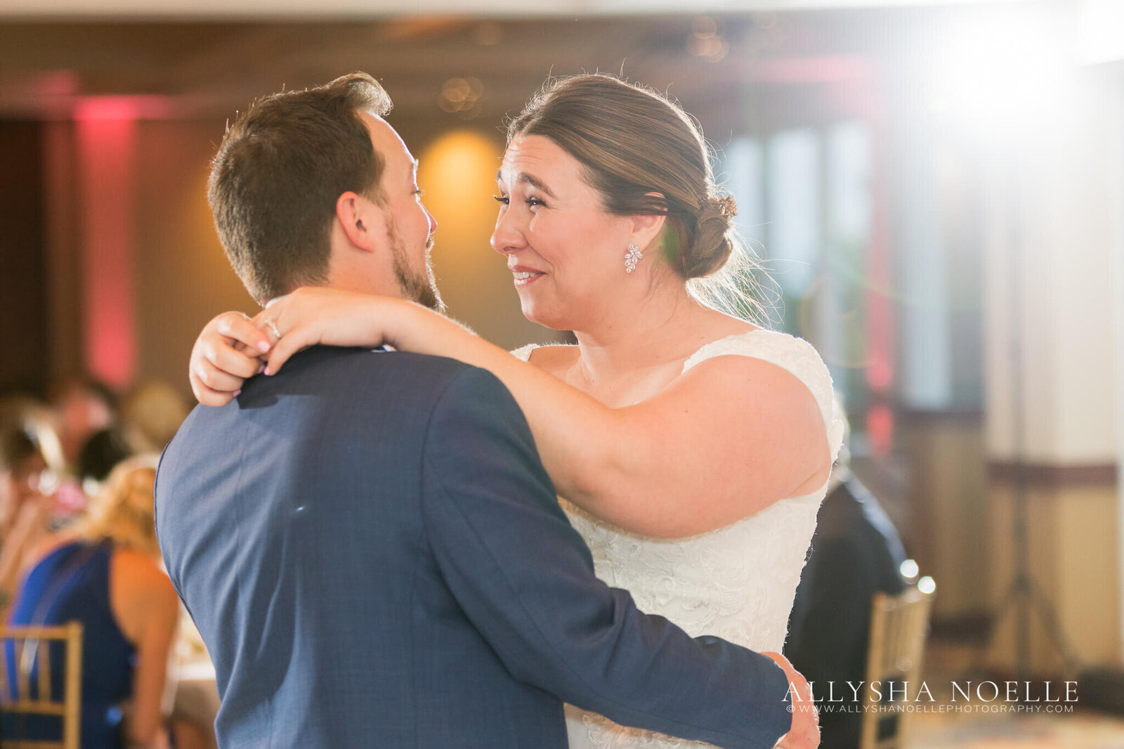 Wedding-at-River-Club-of-Mequon-765