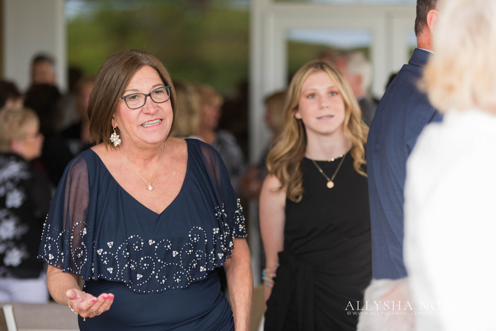 Wedding-at-River-Club-of-Mequon-536