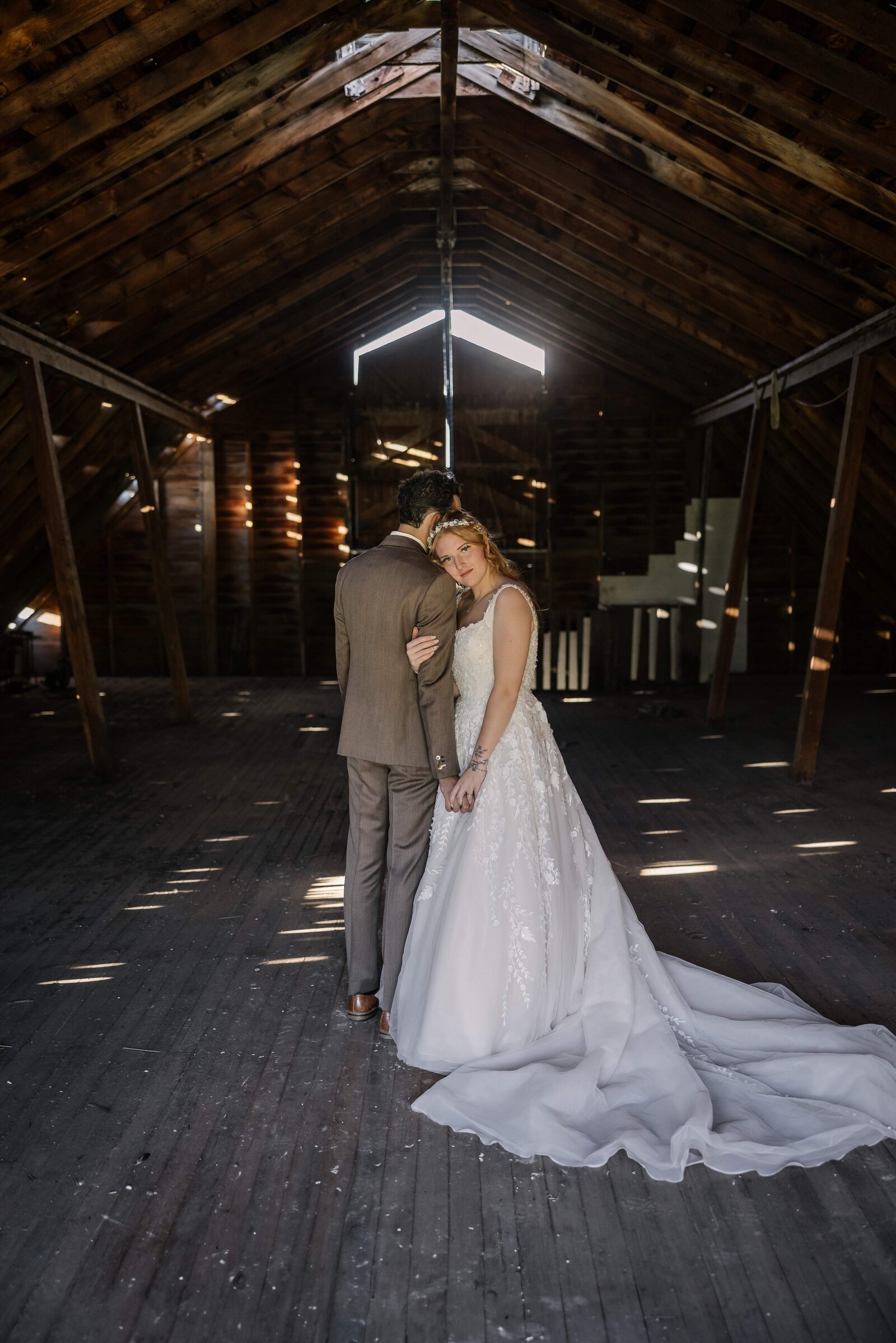 romantic barn wedding in Casper, Wyoming