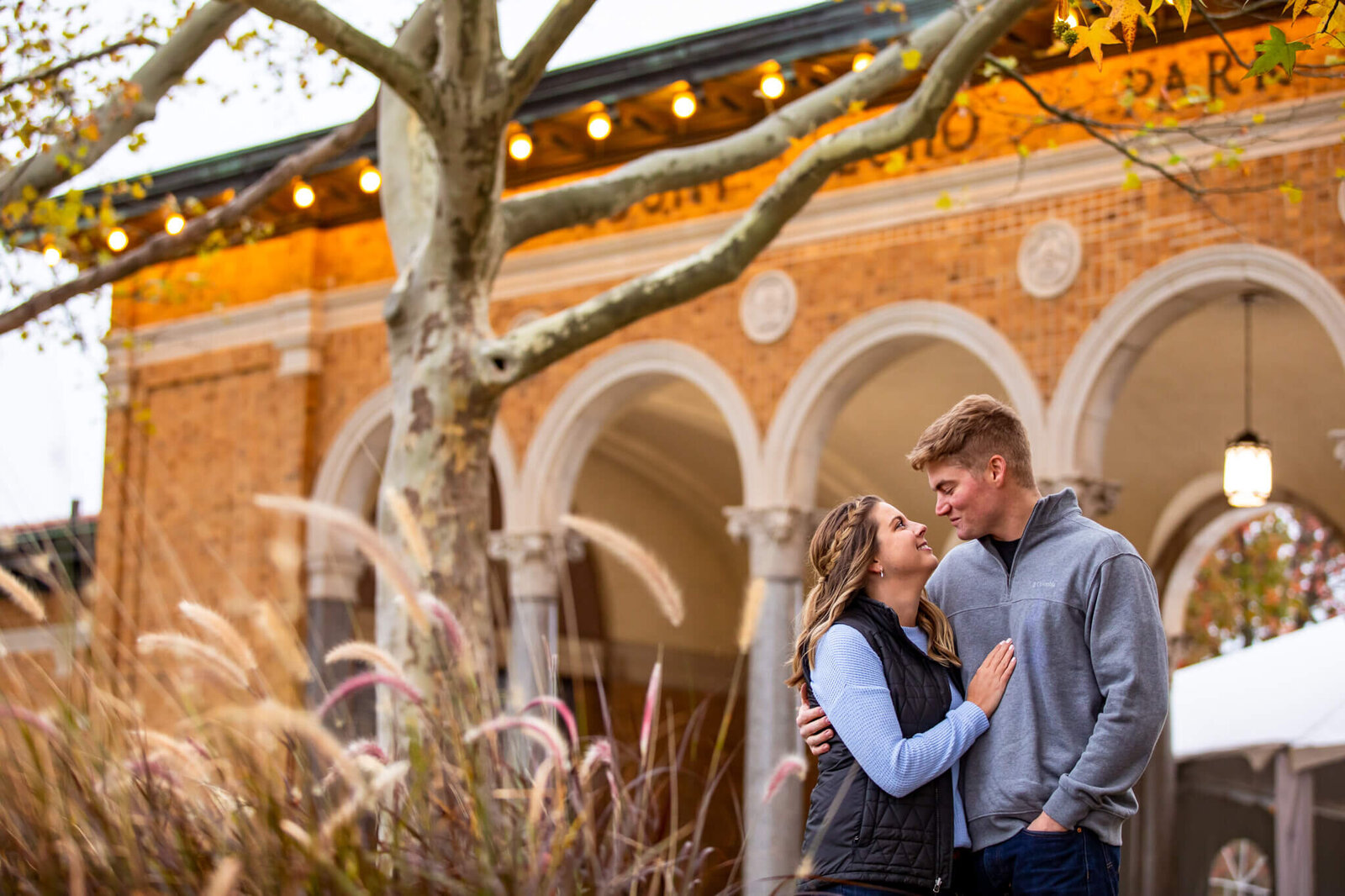 mount-echo-park-engagement-session-cincinnati-pavilion