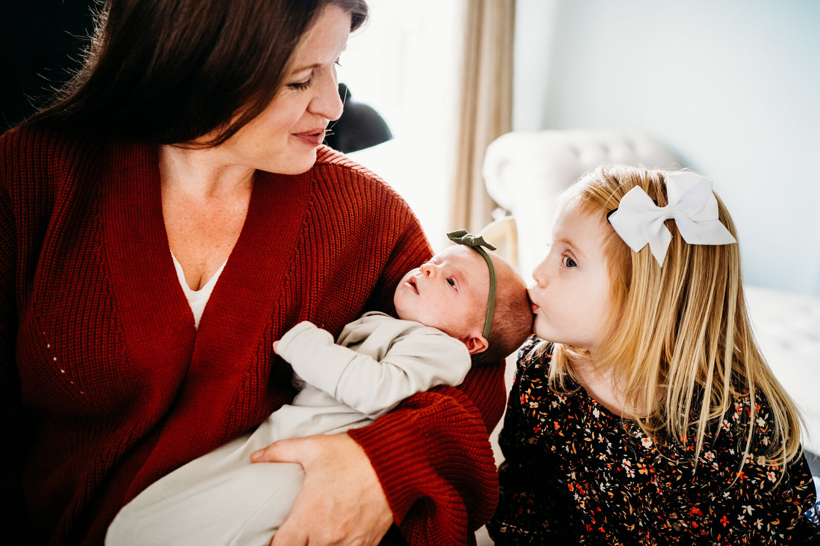 mother with daughters newborn session -2