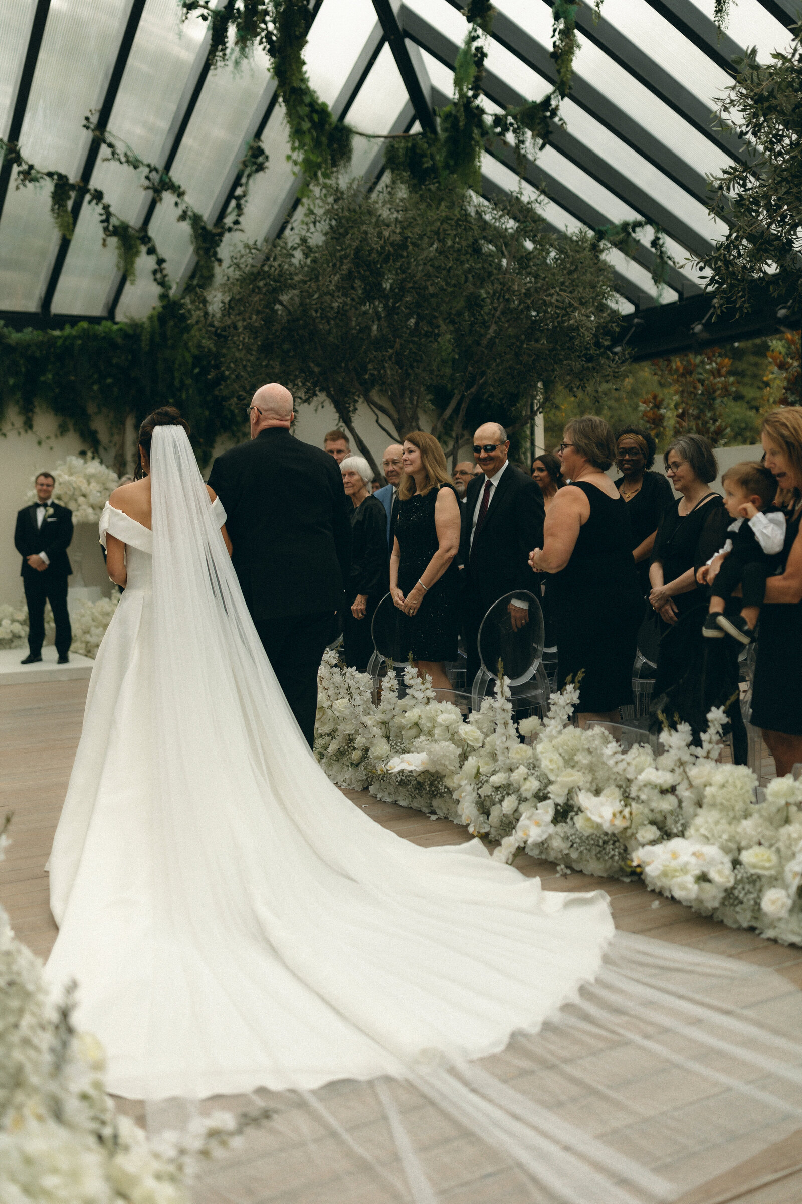 Katelynn Fowler is a storytelling wedding photographer based in Missour and beyond documenting weddings, elopements, and couples