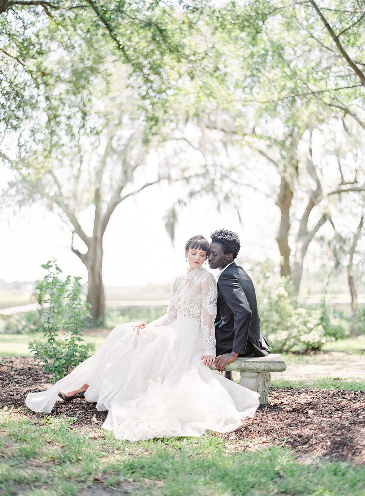 Intimate wedding in Charleston photographed by wedding photographers in Charleston Amy Mulder Photography