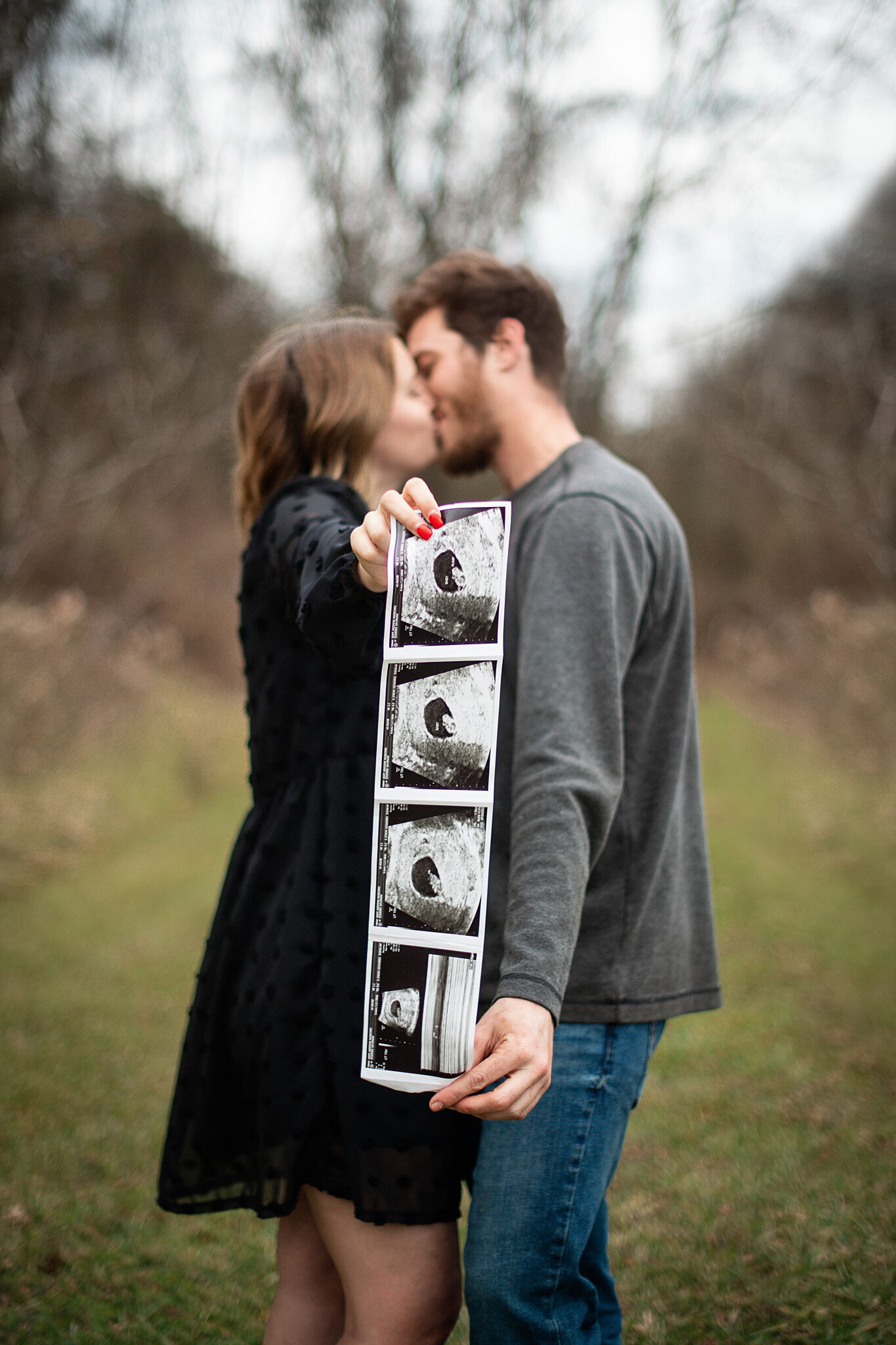 12_27_2021_AddysonAustinBabyAnnounce-133-Edit_WEB_noHat