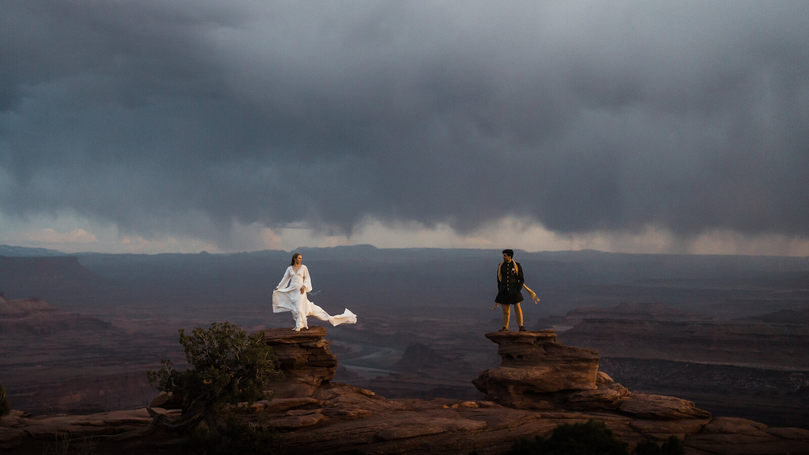 I'm Aimée, your Moab elopement photographer based out of the southwest, and ready for your epic as hell elopement.