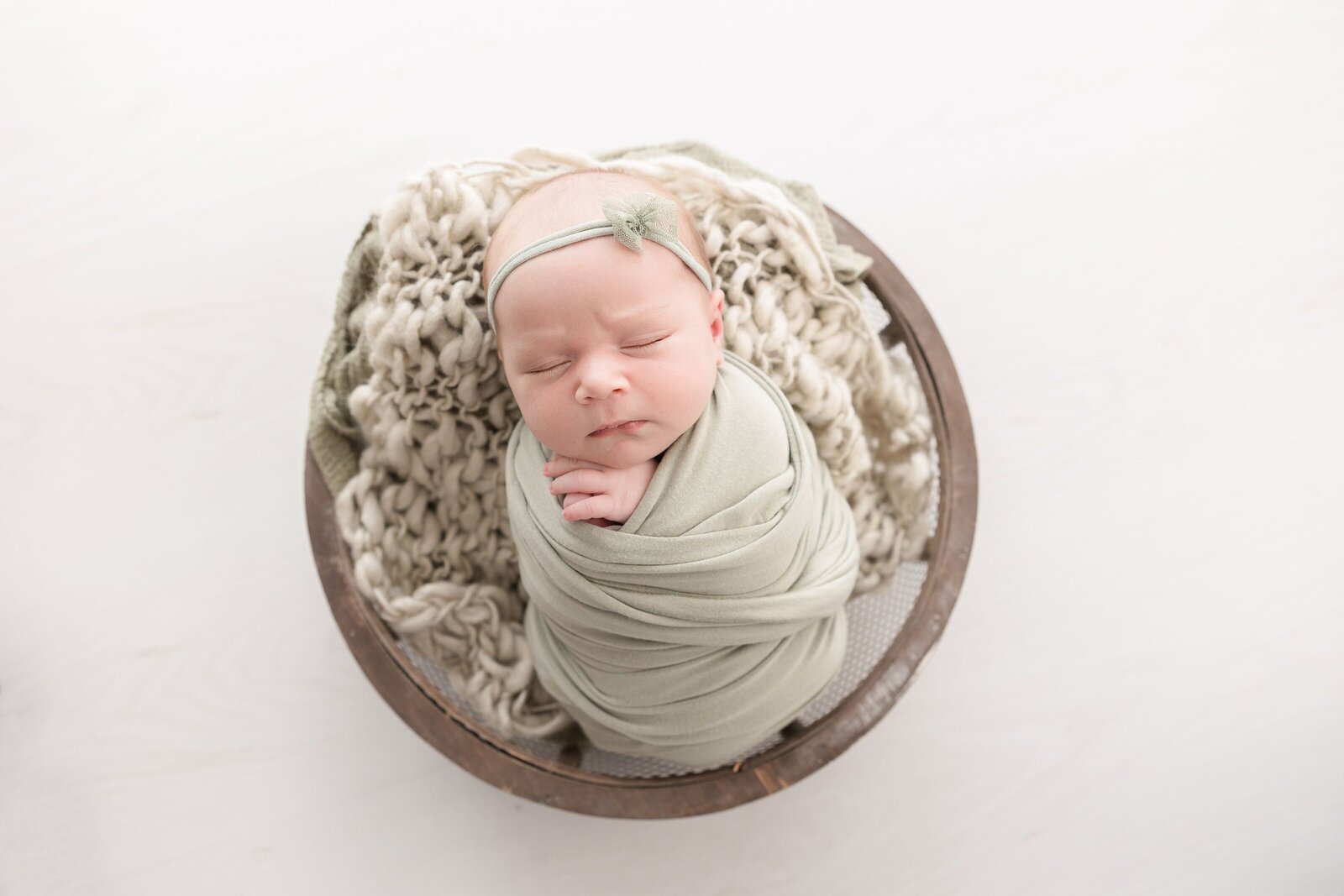 nj-newborn-photographer-point-pleasant-studio-sfam_0007