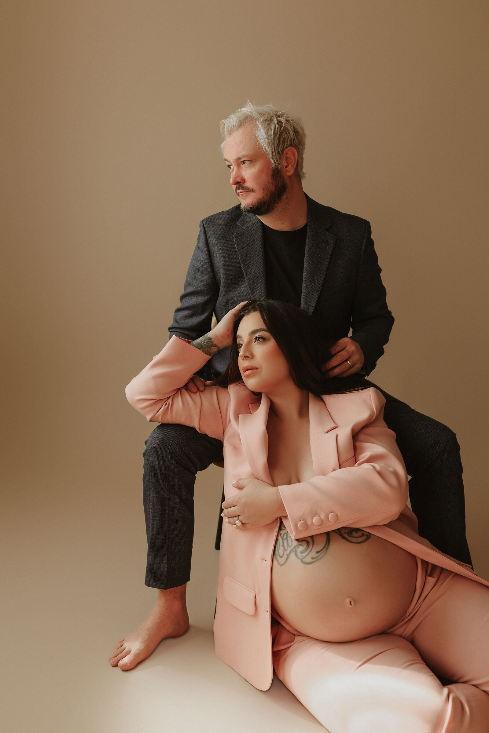 Couples-maternity-photos-15