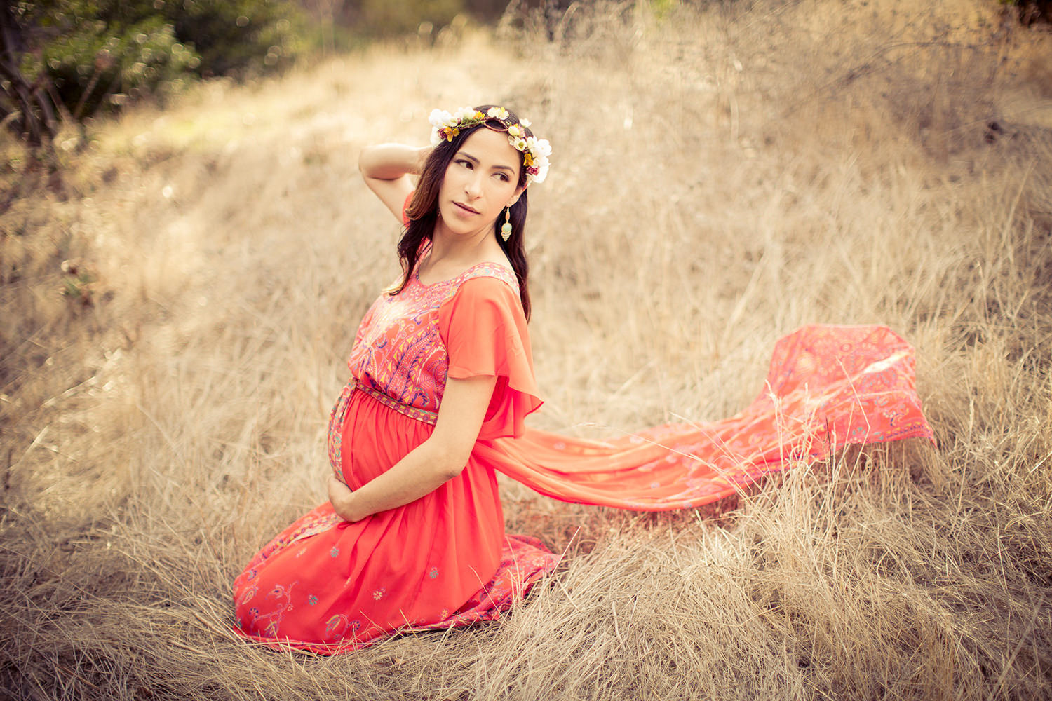 Beautiful rustic Maternity photo in San Diego.
