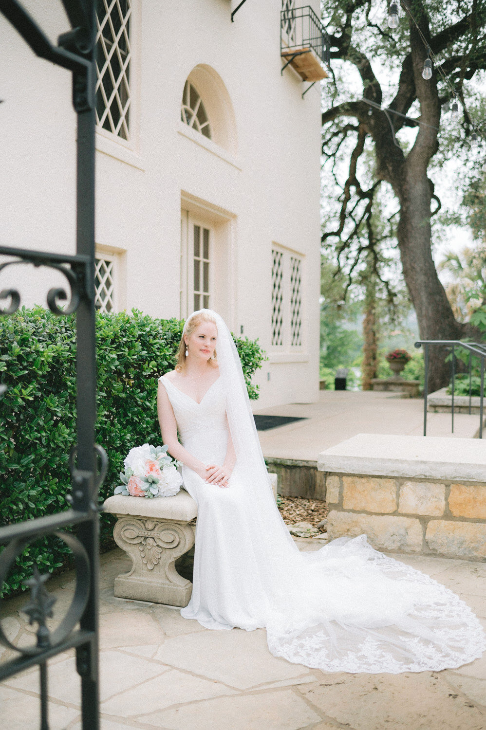 laguna-gloria-bridal-session