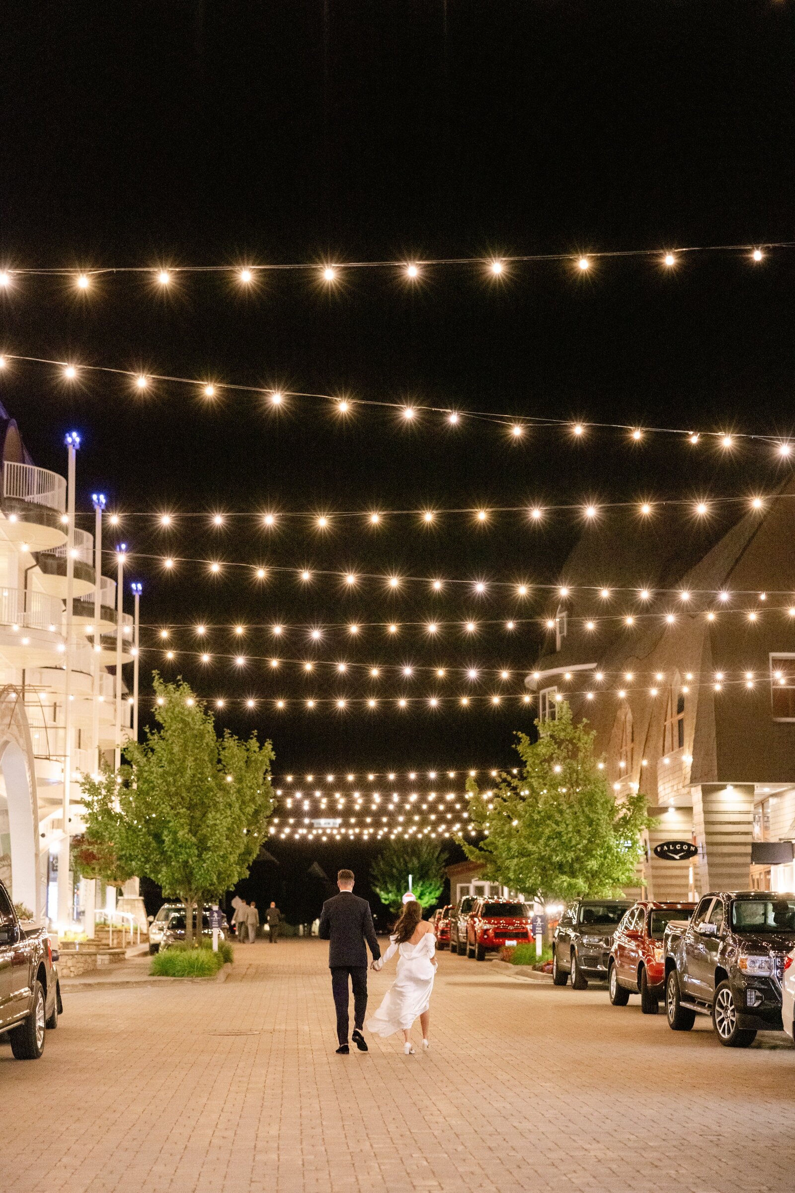 Tented-Bay-Harbor-Wedding-Michigan-Breanne-Rochelle-Photography180