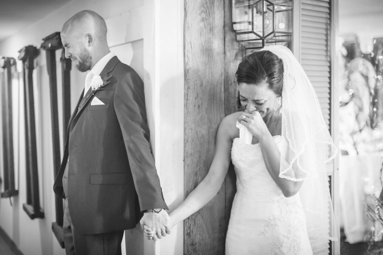 ostertag-vistas-wedding-pictures-maryland-va-wedding-photographer-mary-sarah-photography