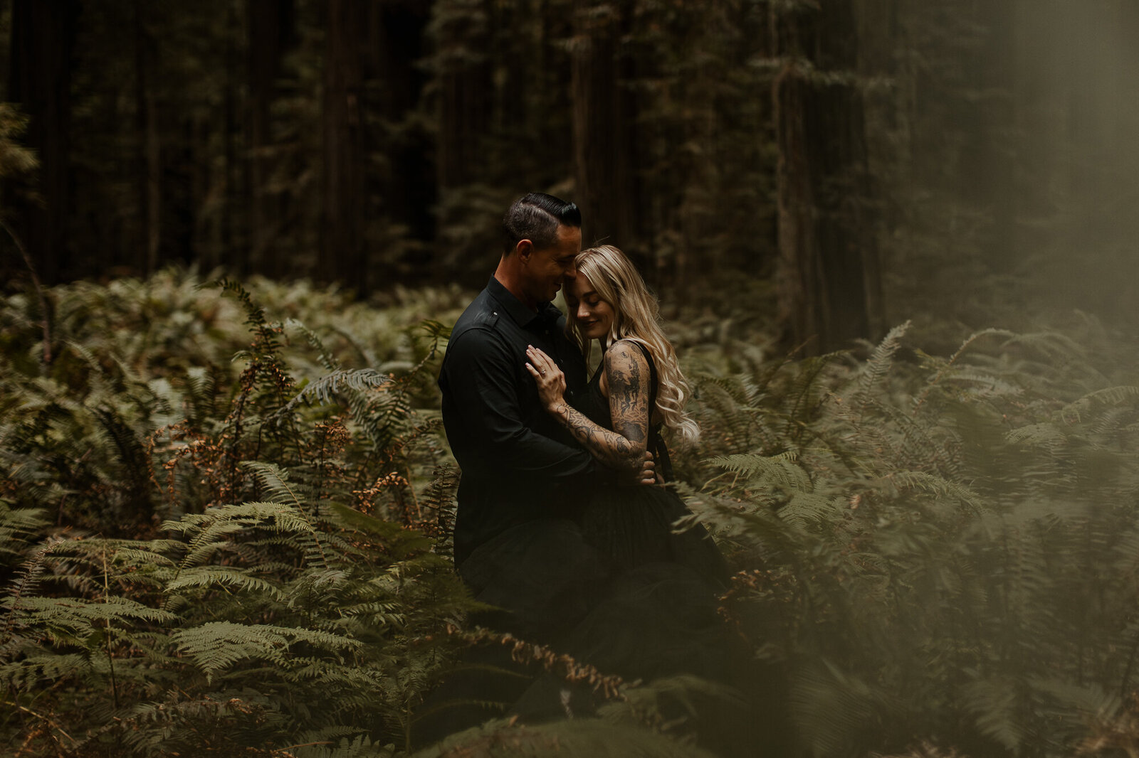 Oregon Elopement Photographer