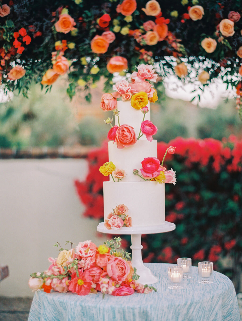 north-scottsdale-florist-wedding-cake-pink-yellow-flowers