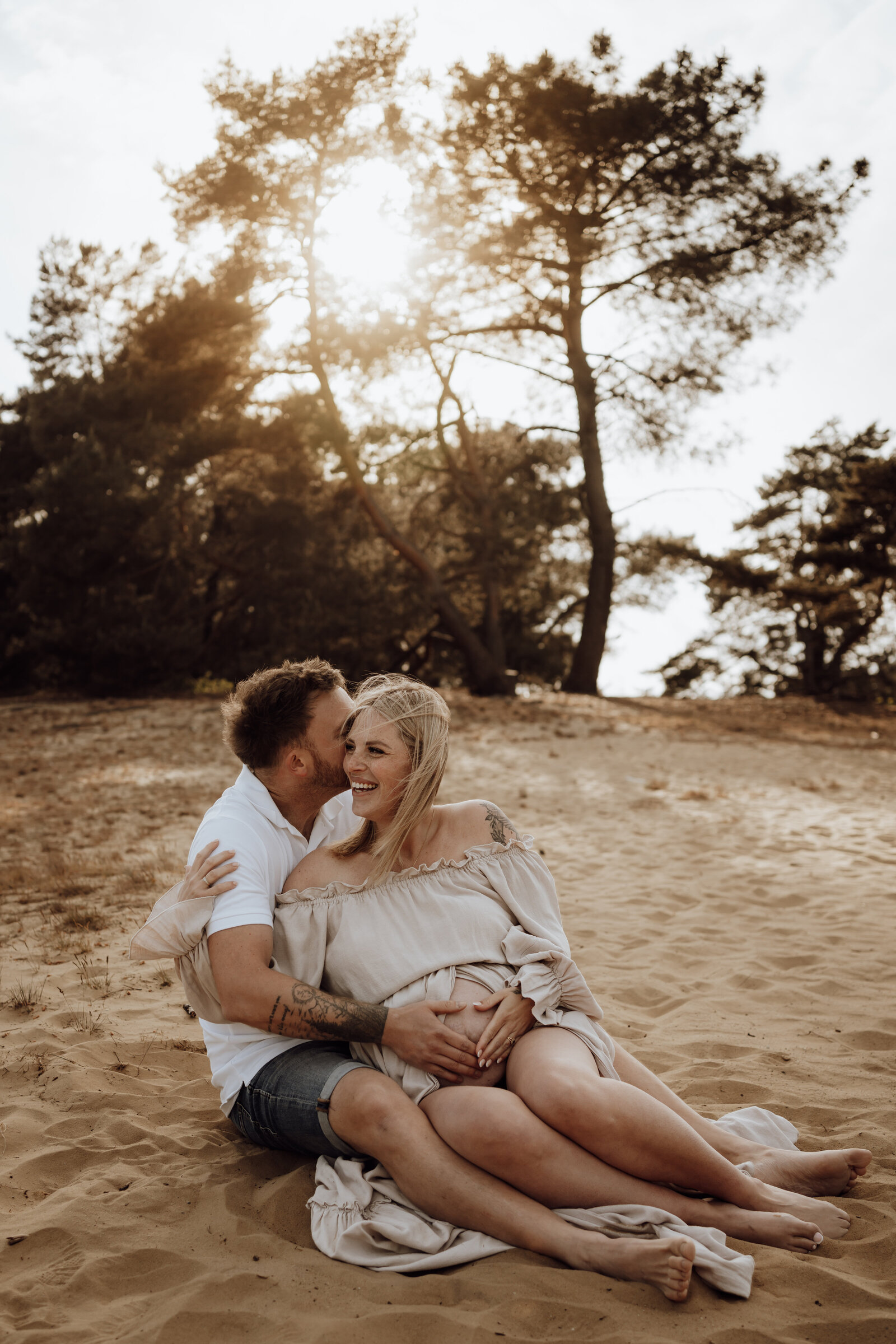 golden hour zwangerschapsshoot in limburg