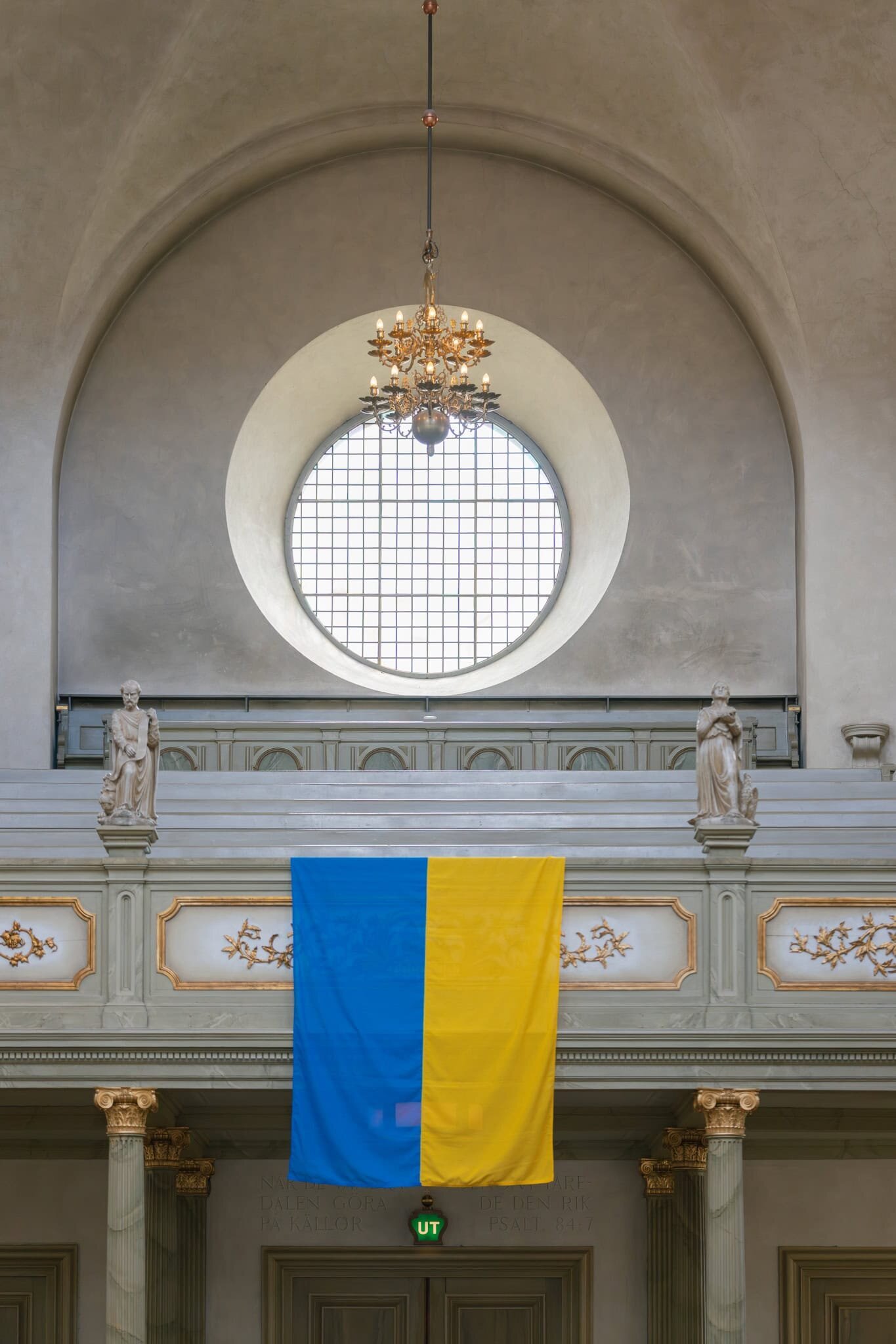 Destination Wedding Photographer in Stockholm Anna Lundgren Wedding at Hedvig Eleonora Church, Hotel Diplomat and M:S Blue Charm in Östermalm Stockholm Sweden36