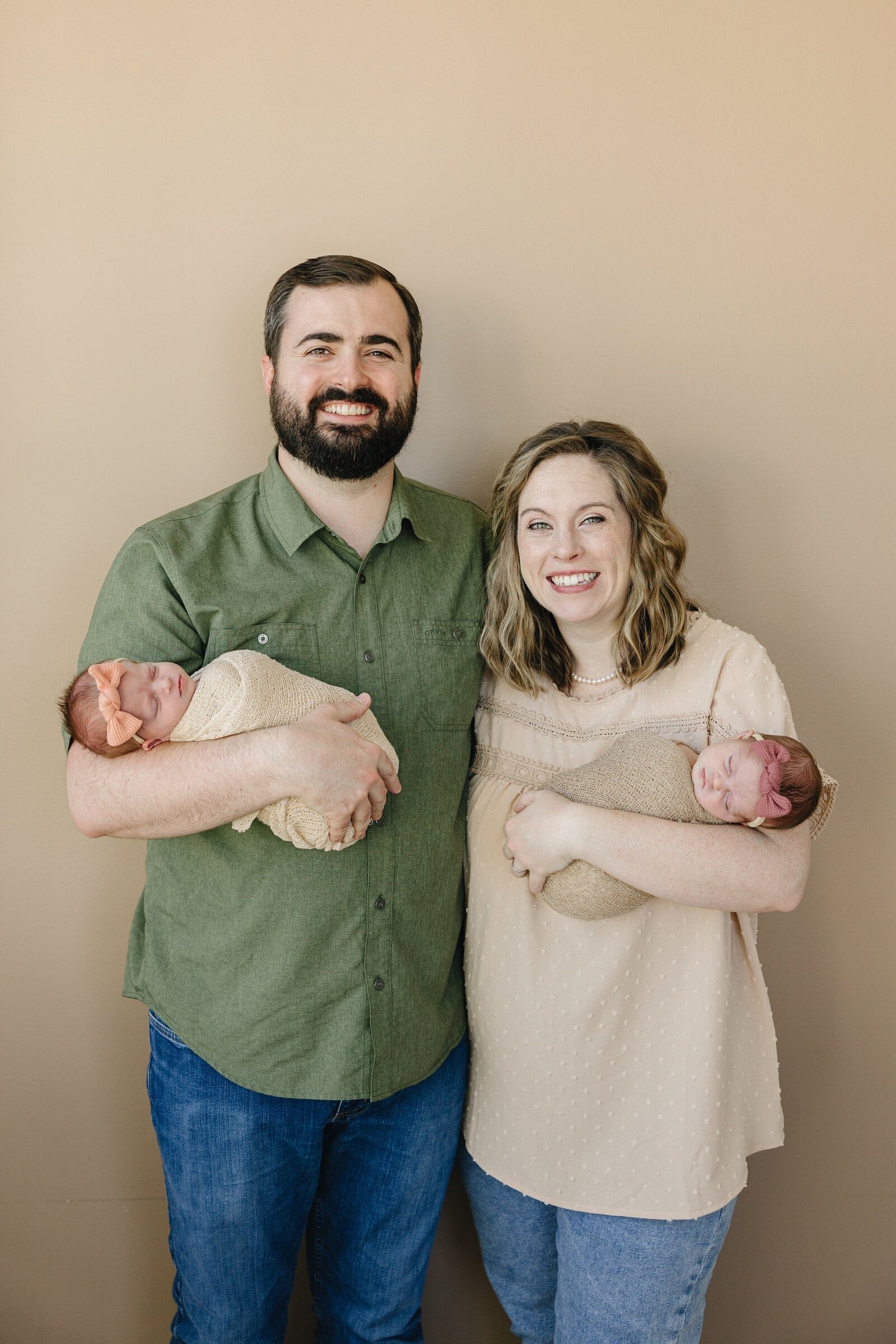 NEWBORN FAMILY REGIE ANN WITH KYLEE ANN STUDIOS0019