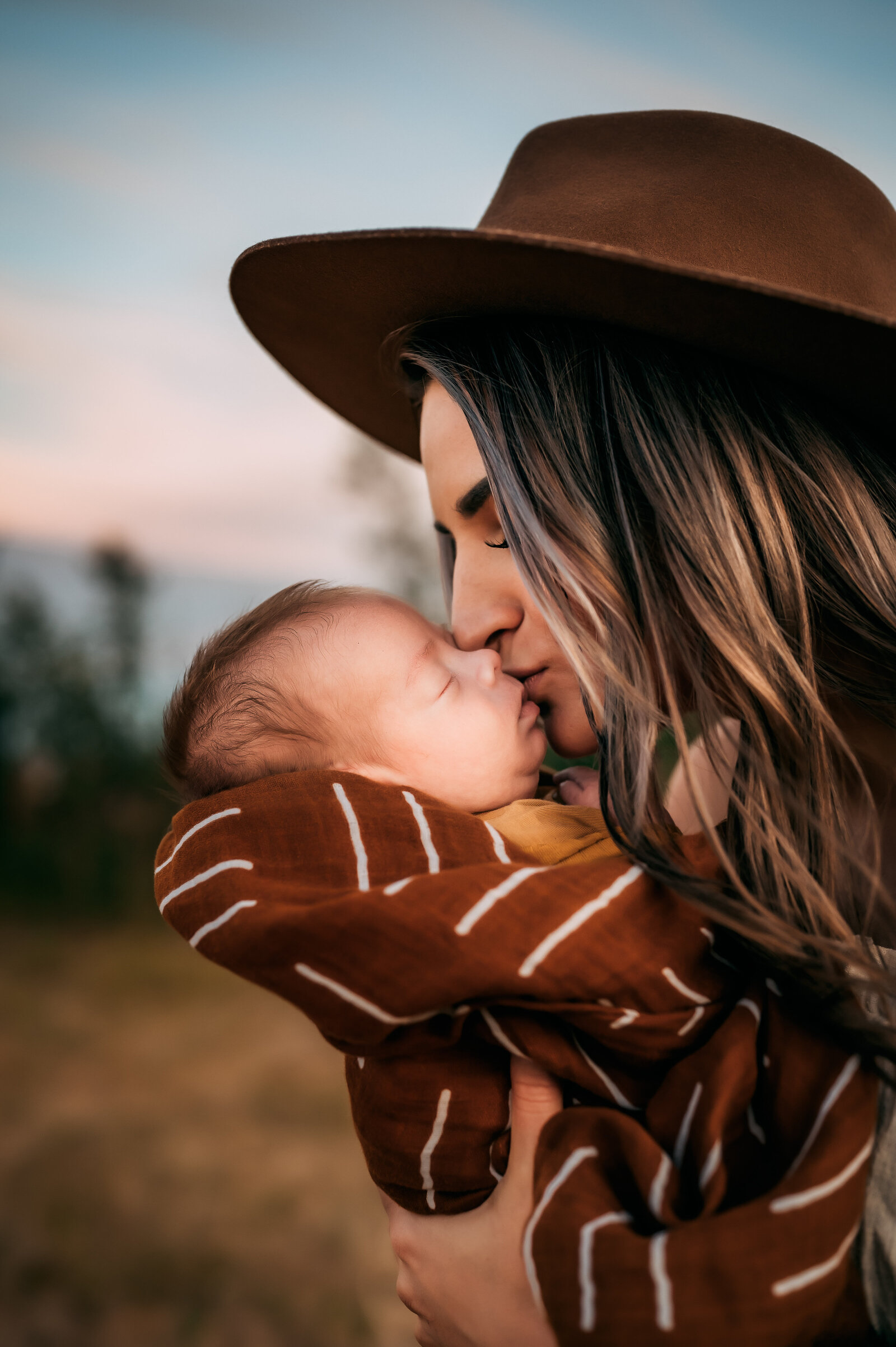 Edmonton Family and Motherhood Photographer 193