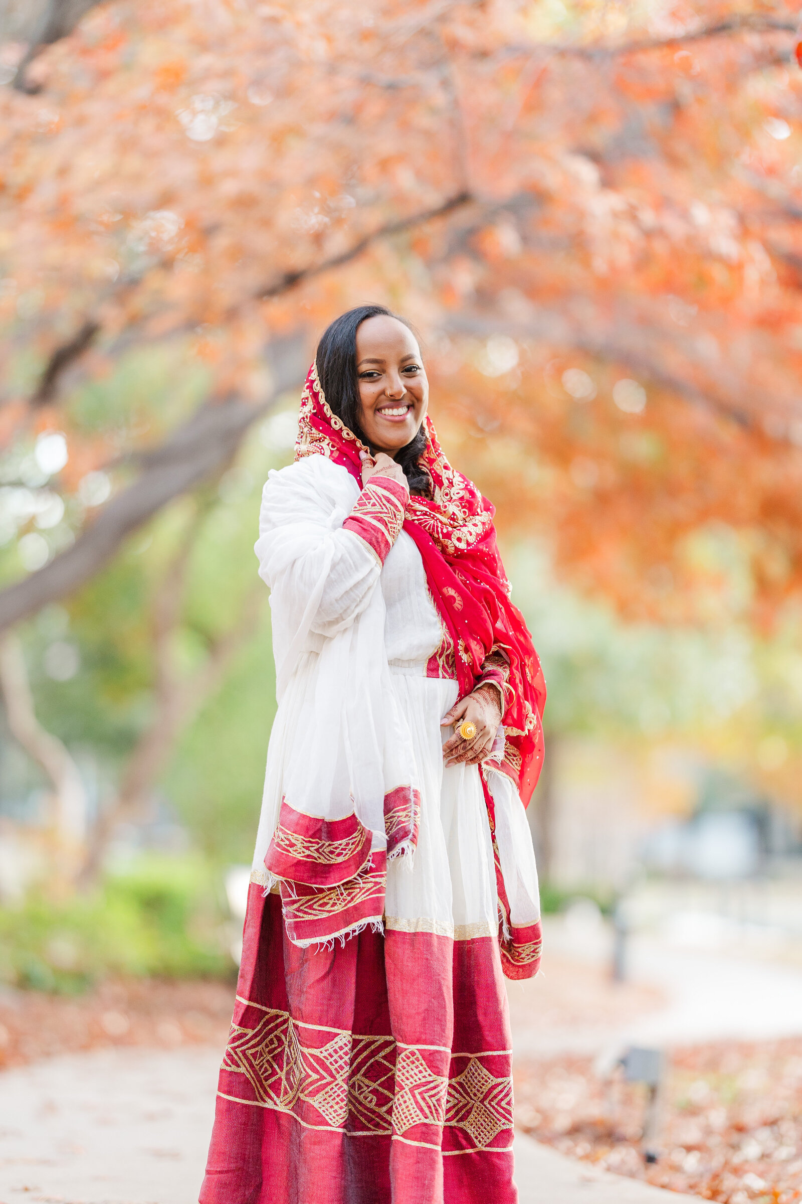 Wedding-guest-portrait-outdoor