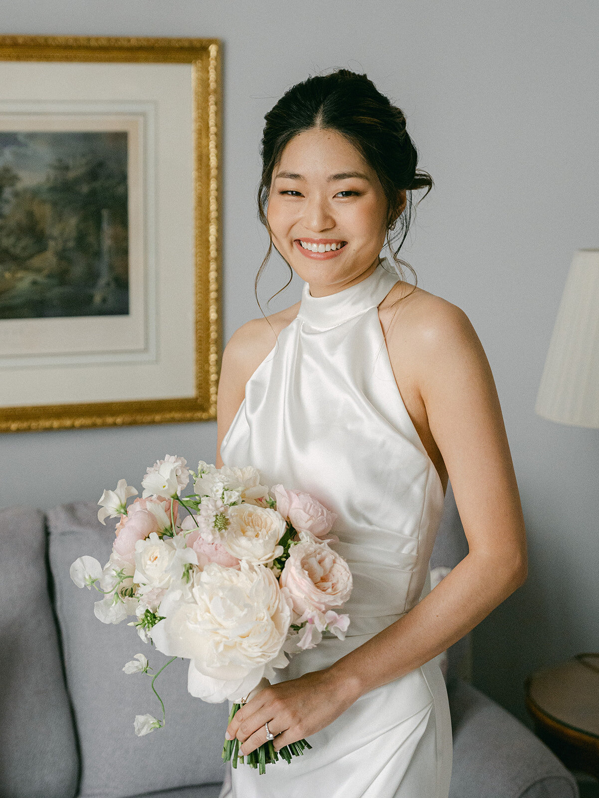 Alexandra-Vonk-romantic-and-delicate-bridal-bouquet1
