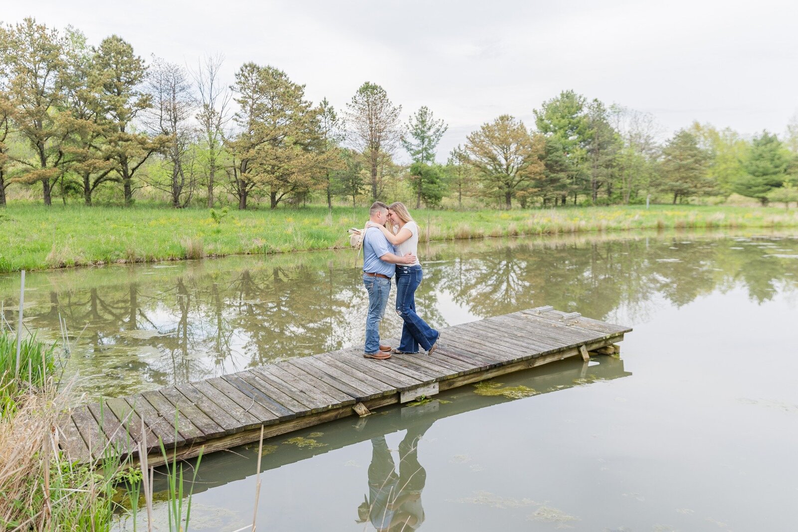 lund-ohio-pond-engagement-shoot-3