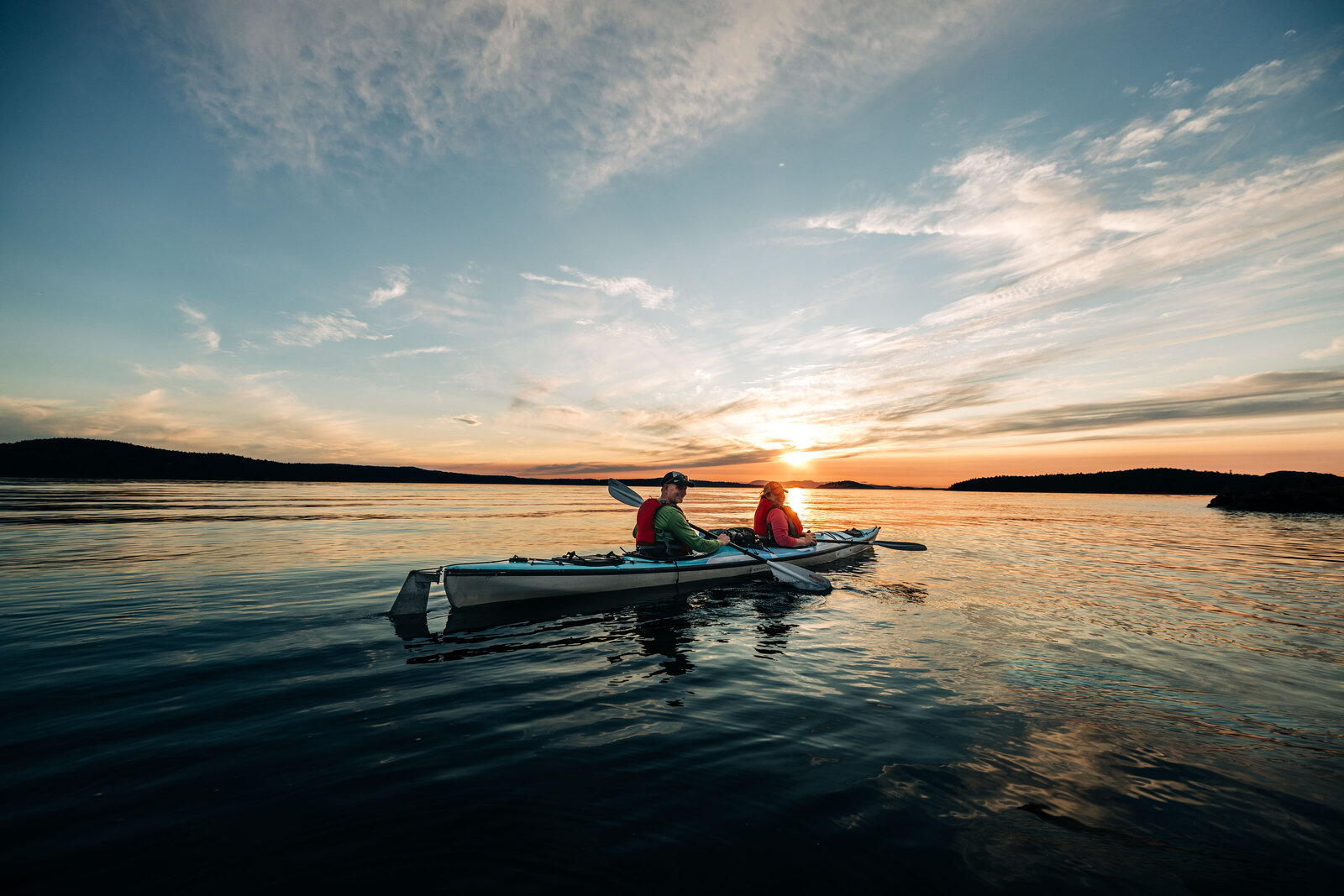 Embark on an unforgettable journey with our Pacific Northwest adventure session photos, where love meets the untamed beauty of nature. Our skilled photographers will capture your bond against the backdrop of towering forests, rugged coastlines, and cascading waterfalls that define the enchanting landscape of the Pacific Northwest. From exhilarating hikes to secluded beaches, every moment becomes a timeless memory of your shared adventure. Explore the depths of your connection amidst the breathtaking scenery of the Pacific Northwest. Book your adventure session today and let your love story unfold in nature's embrace