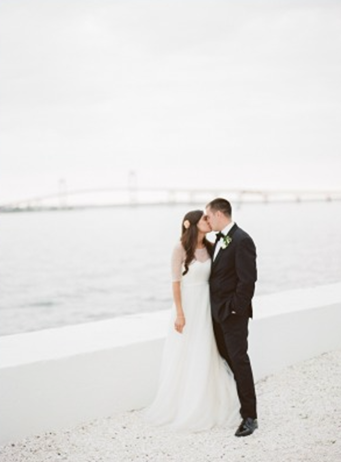 belle-mer-island-house-wedding-newport-ri-bilodeau-barran-melissa-shawn-rebecca-yale-photography-leila-james-events-16