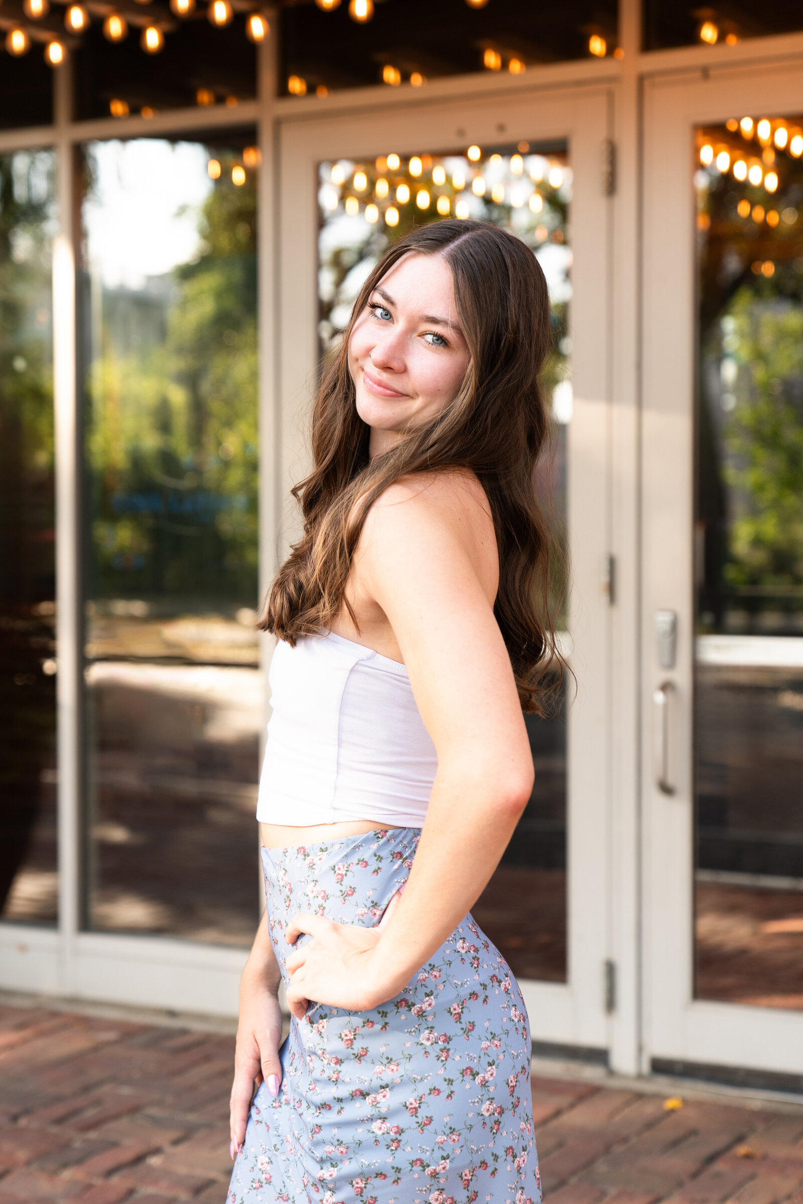 cute senior picture poses