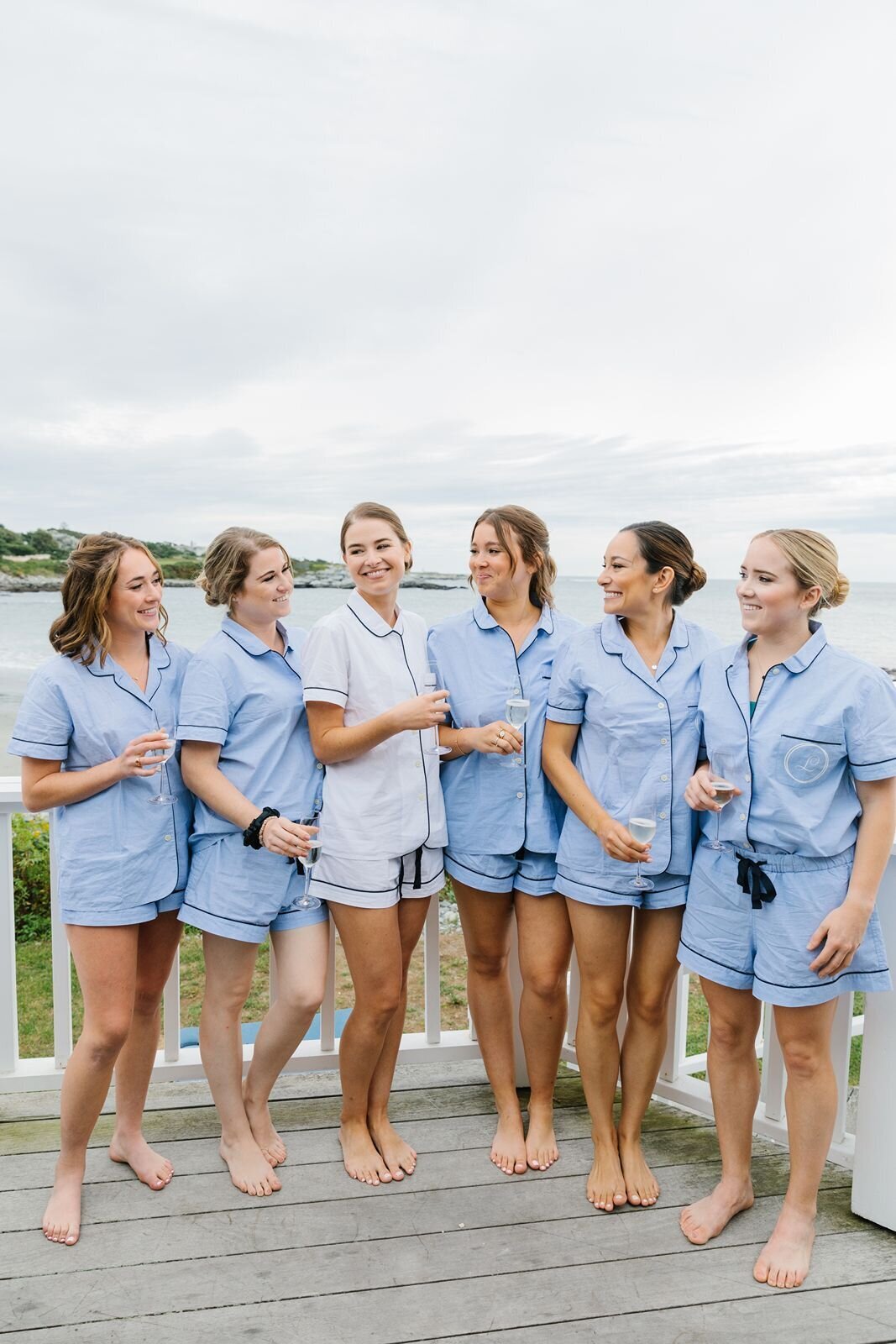 leila-james-events-newport-rhode-island-luxury-wedding-planner-castle-hill-inn-venue-erin-mcginn-wedding-photographer-bright-florals-CH0075 copy
