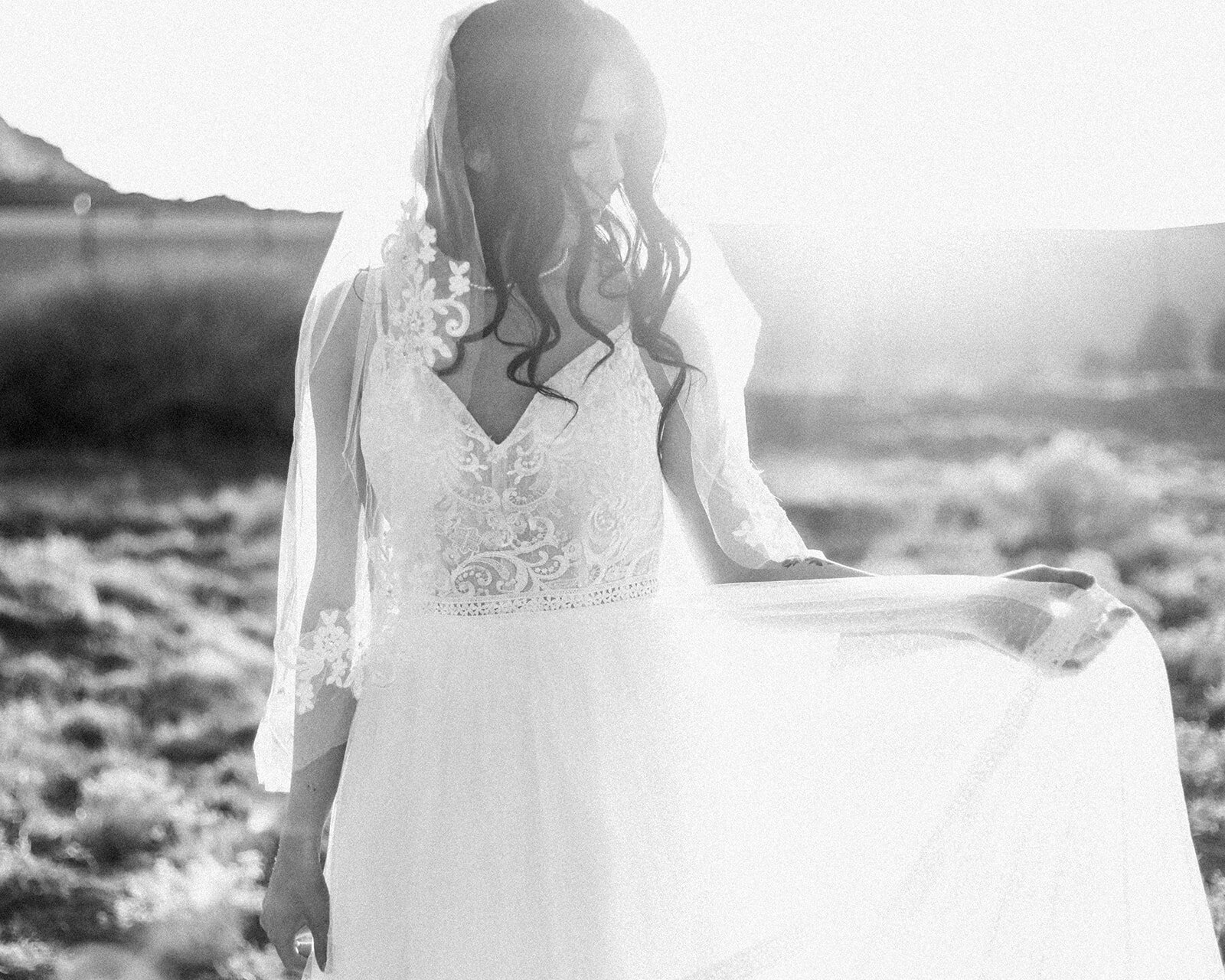 how to choose a wedding photographer