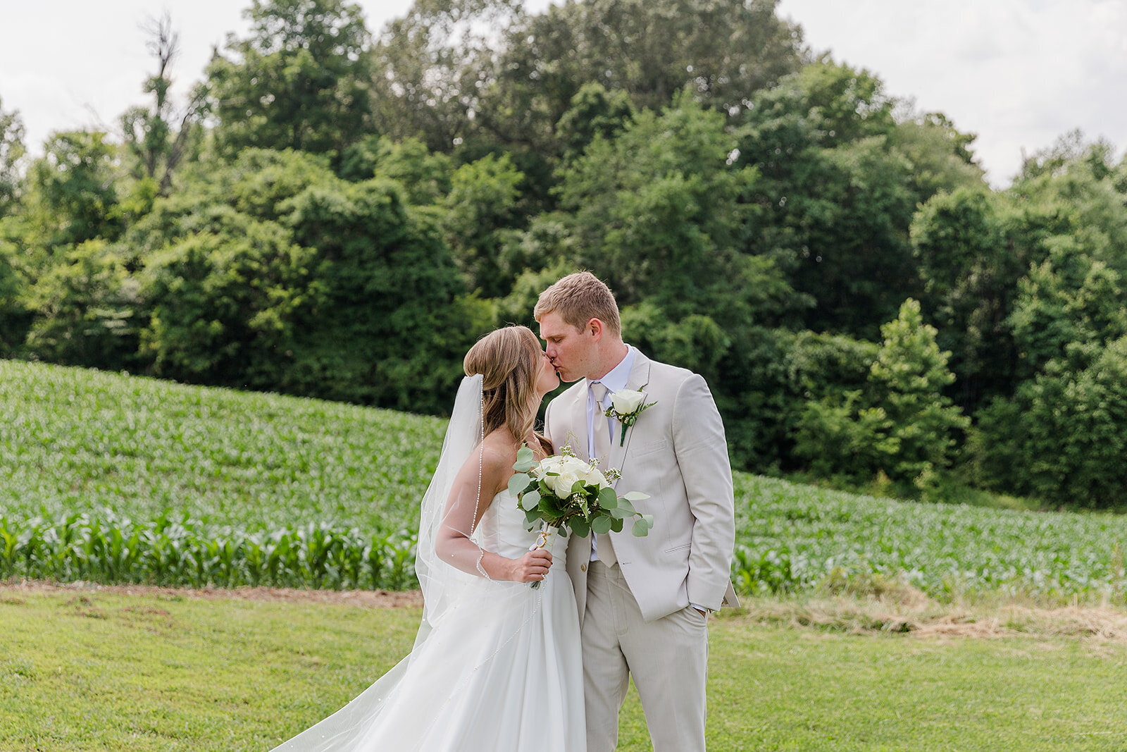 Whitis-Sedalia-Kentucky-Wedding-1662