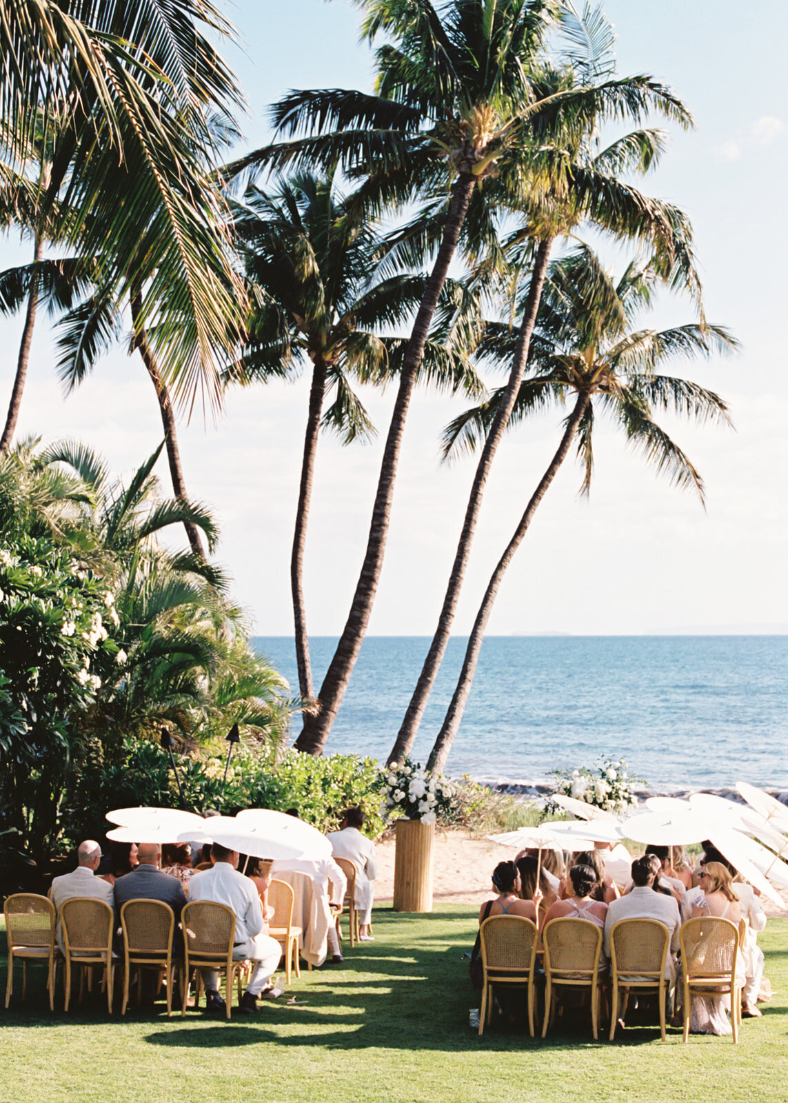 9.12-Sydney-John-Sugar-Beach-Maui-Wedding-636