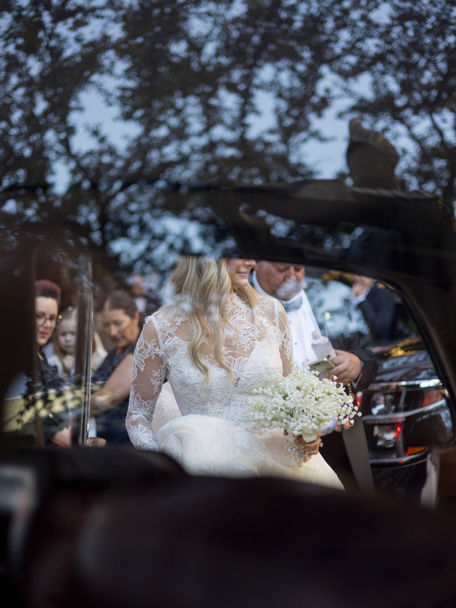 monique-lhuillier-bride