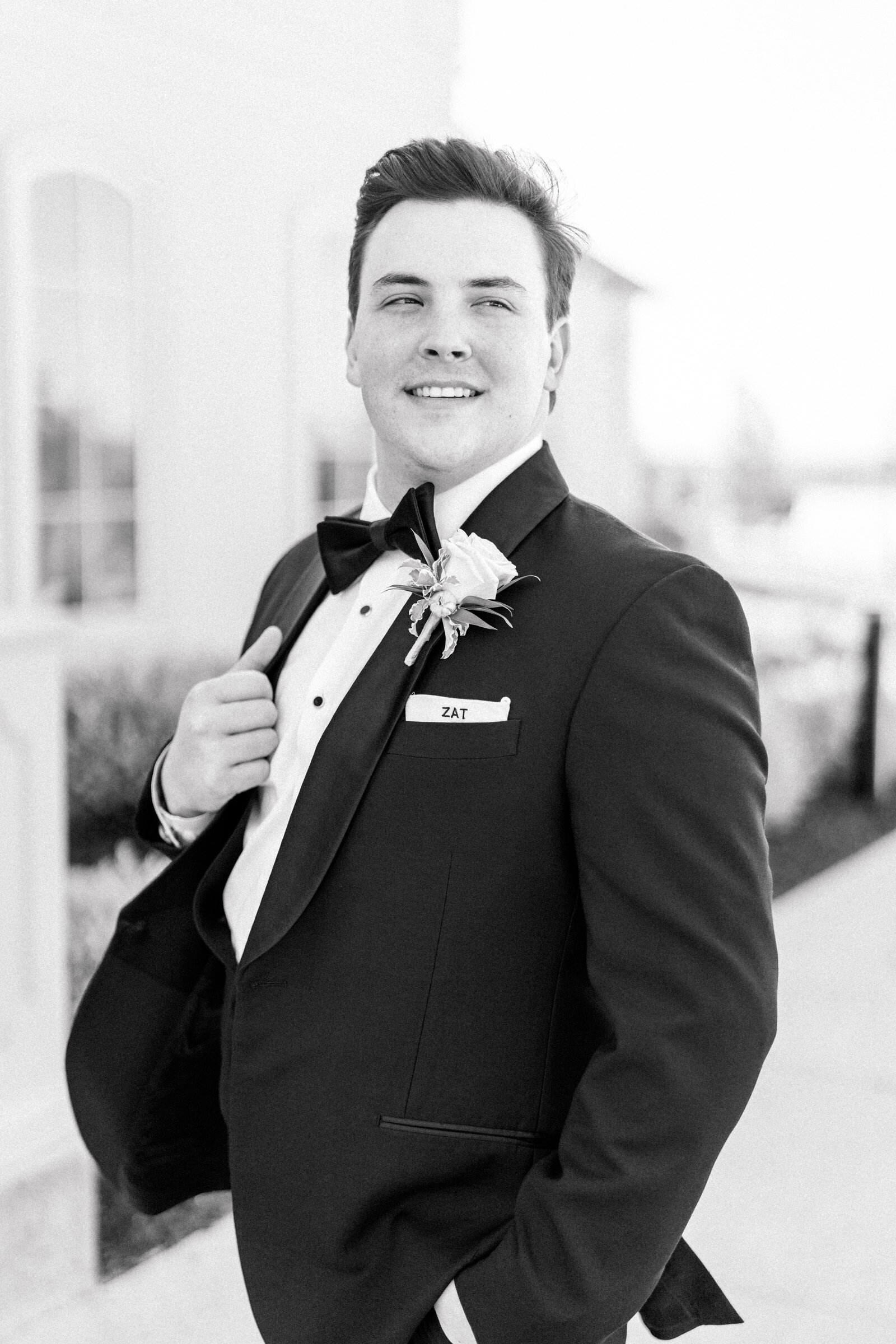 0424_LorenZachWeddingFaves_AmberWatkins_065-min