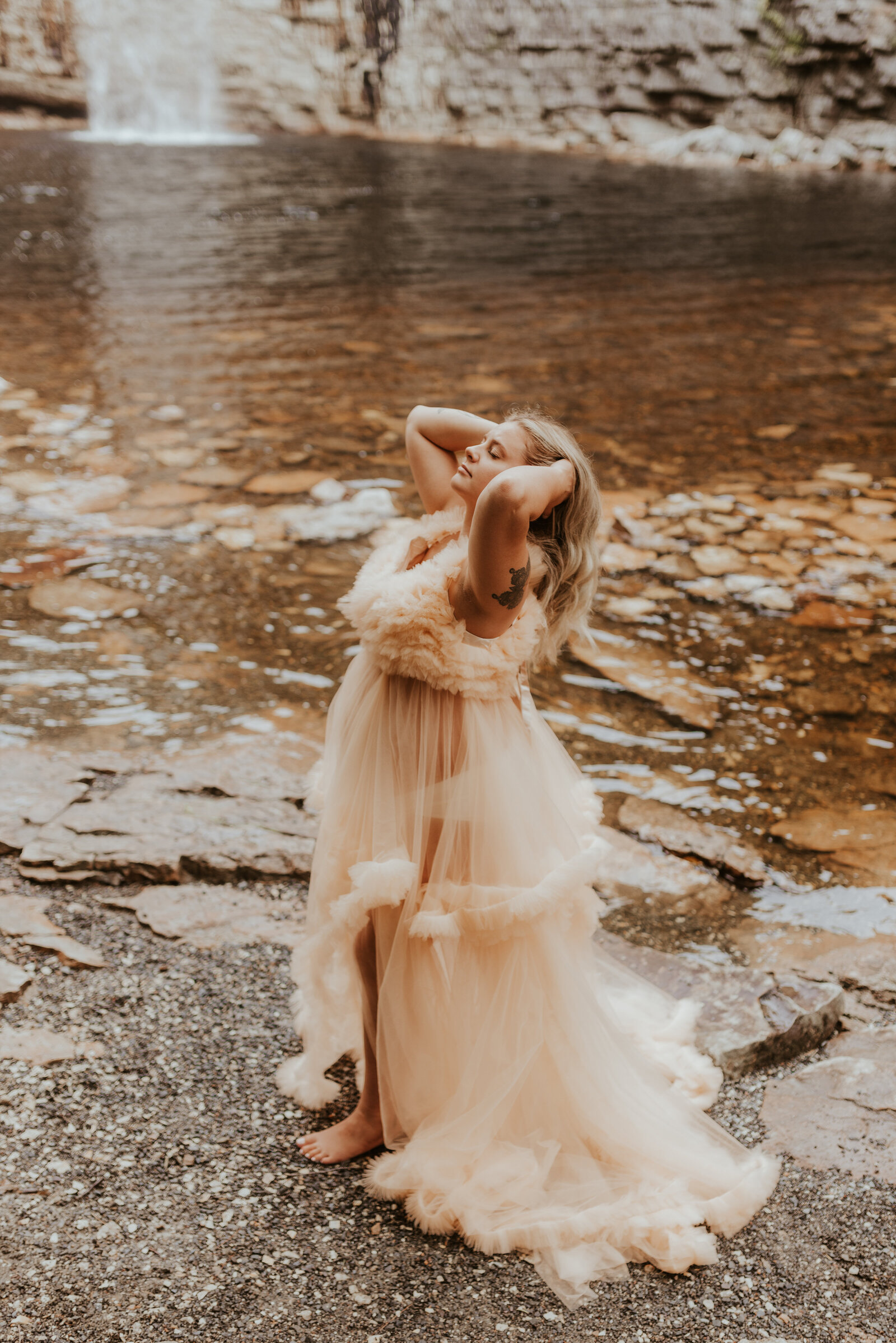 Maternity-photoshoot-minnewaska-ny-love-to-lems-photography (17)