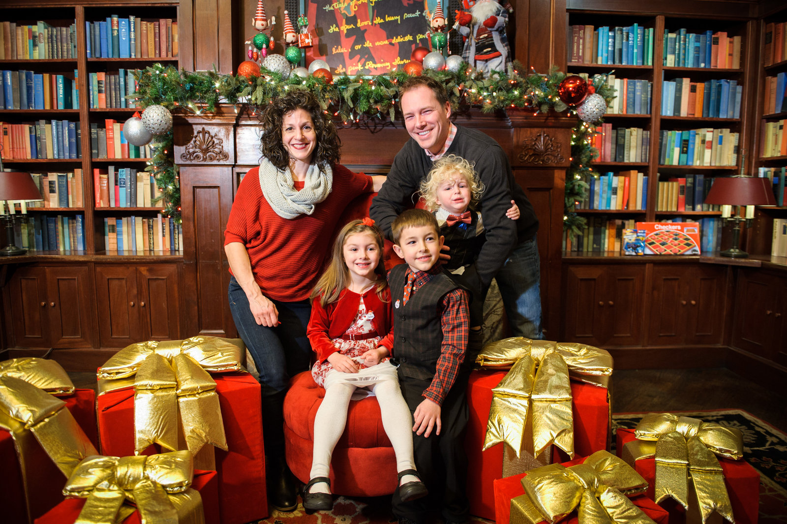 Family photos with Santa Claus by Angela Garbot Photography