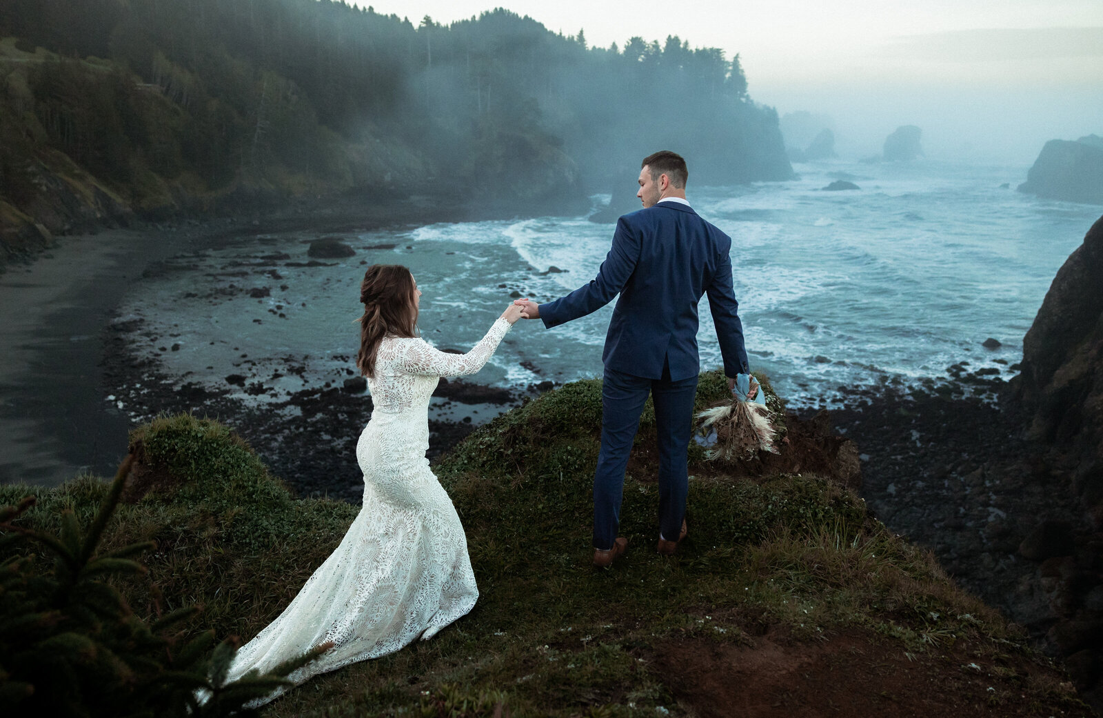 Oregon Coast Elopement Photography by Kollar – Arizona’s Premier Elopement Photographer
