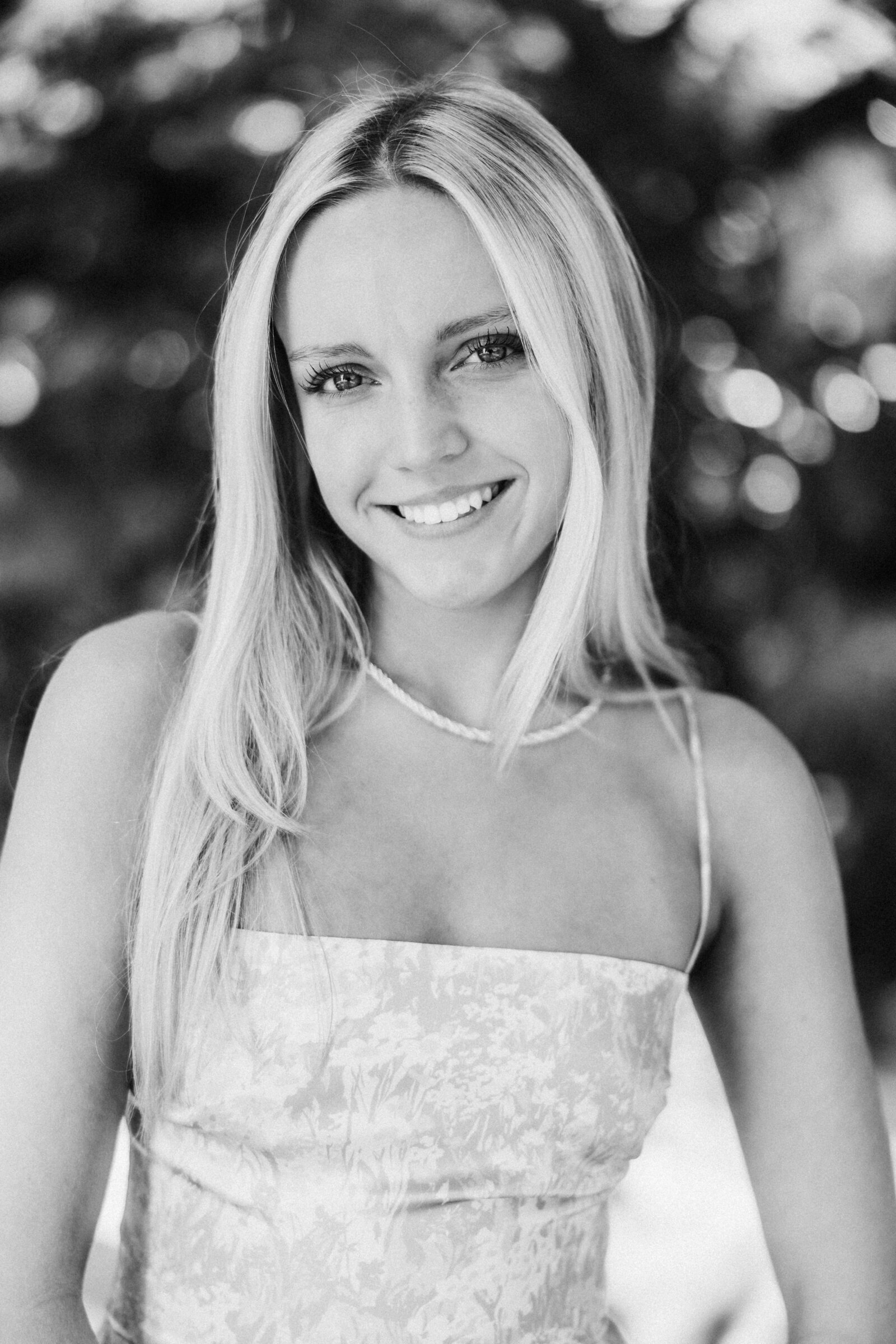 black-and-white-senior-girl