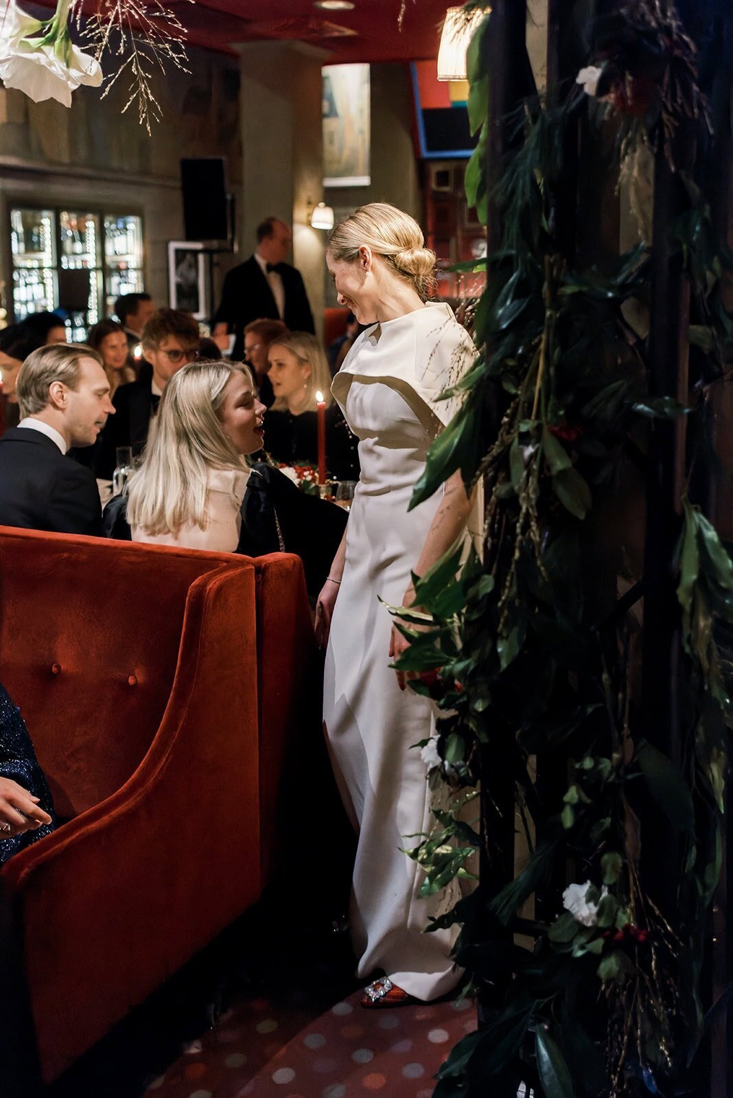 Destination Wedding Photographer Stockholm Anna Lundgren Winter City Wedding at Diplomat, Hedvig Eleonora Church, Dramaten and Teatergrillen Stockholm Sweden_03