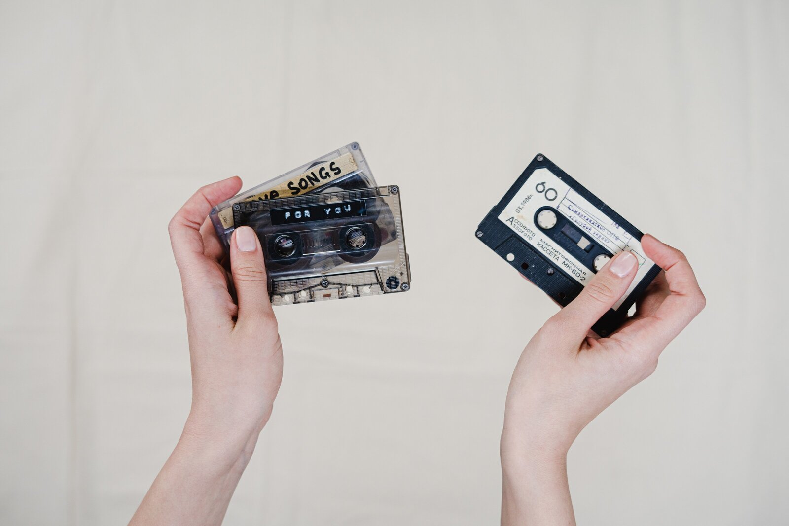 white-and-black-cassette-tape-3944093