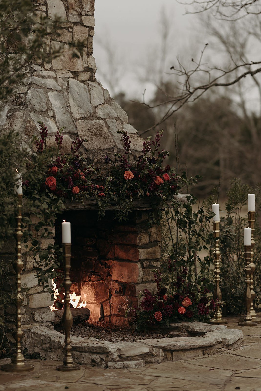 fireplace-outdoor-ceremony-texas-venue
