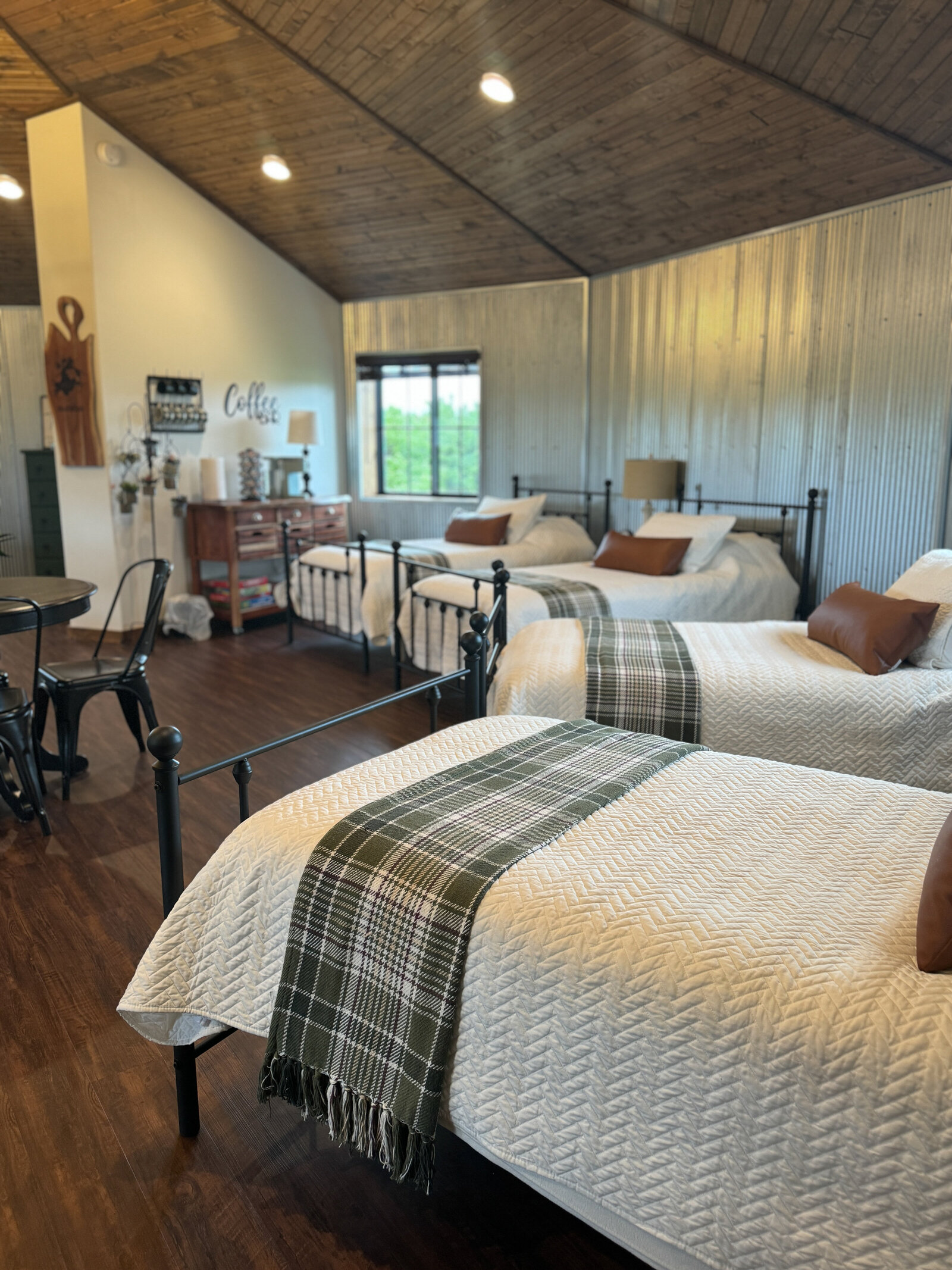 ettas-bin-warroad-mn-vacation-rental-078
