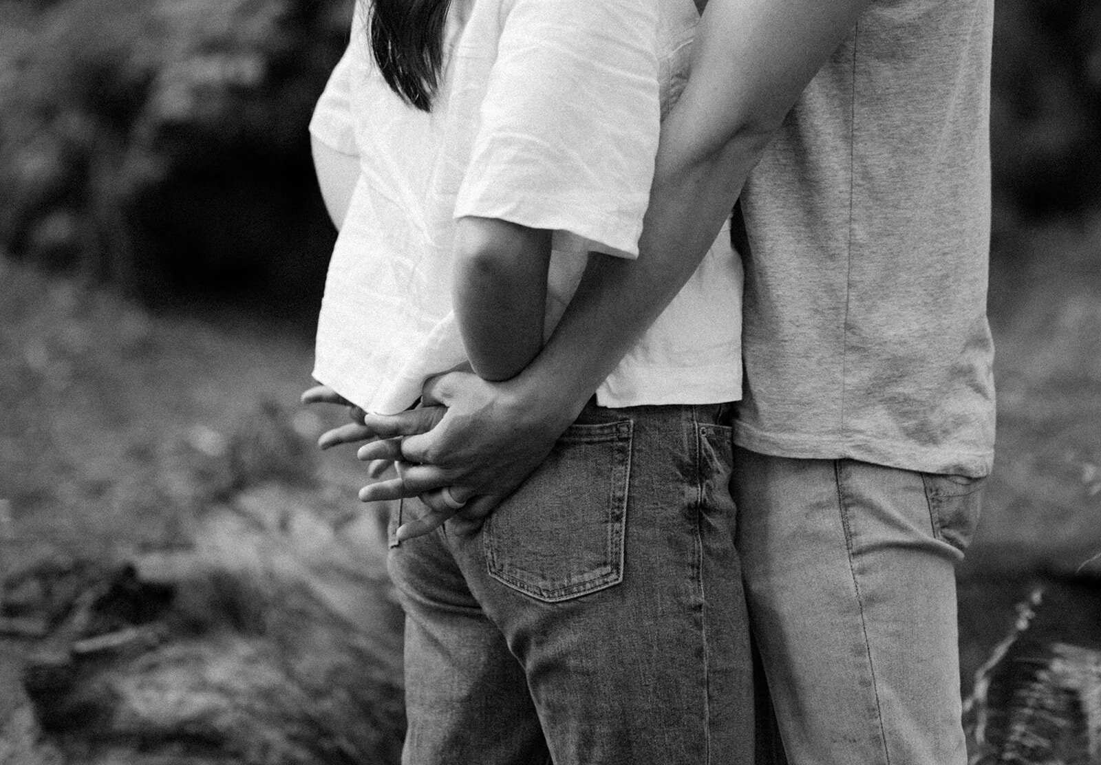 ali-rae-photography-redwoods-california-state-park-couples-session-46