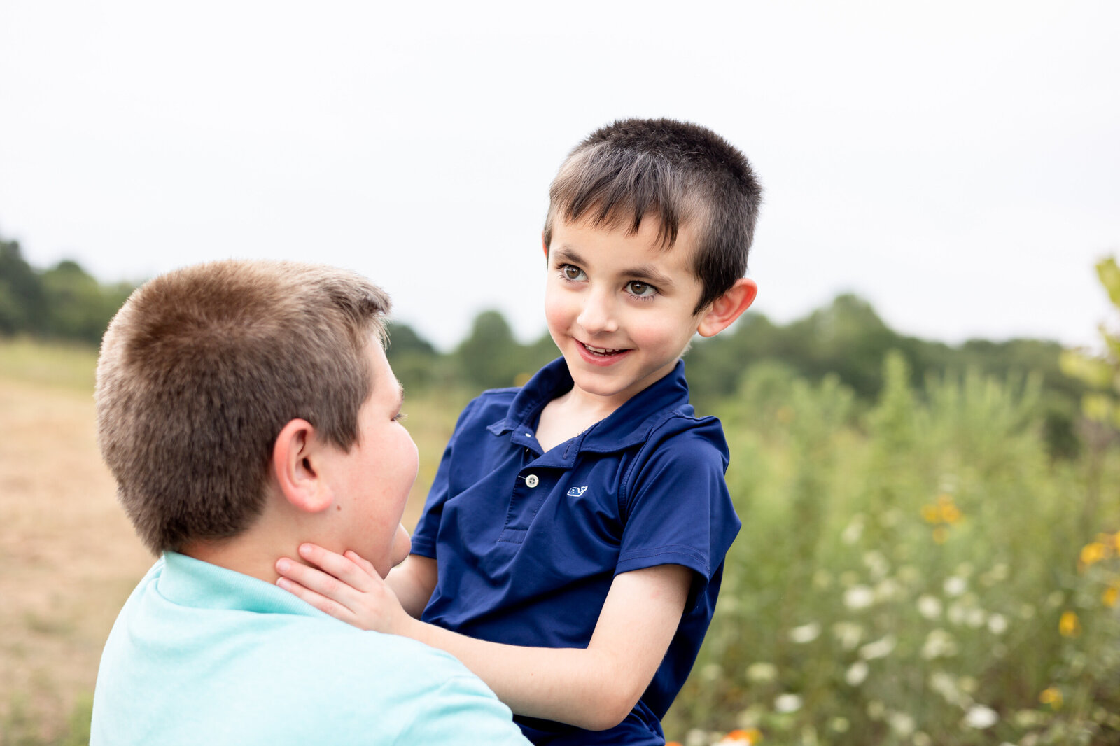 outdoor-family-photography-session-Frankfort-KY-photographer-golden-hour-boys-4