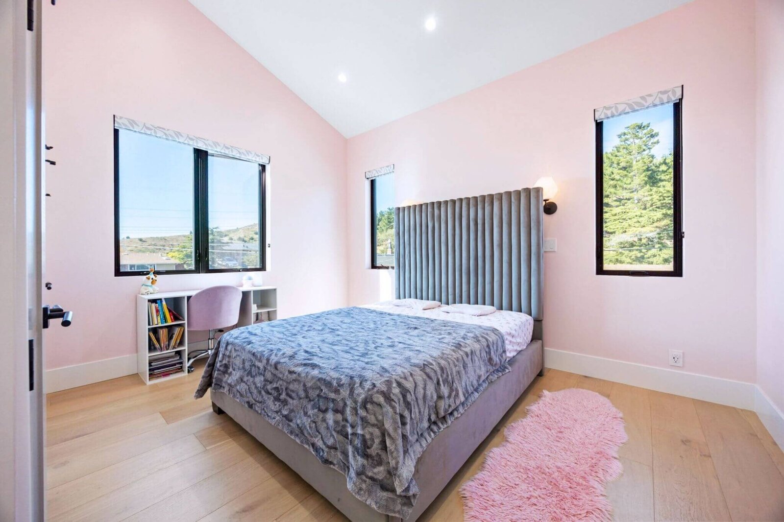 mls25_michael-jimenez-pacifica-realtor-homes-for-sale-living-on-the-coast