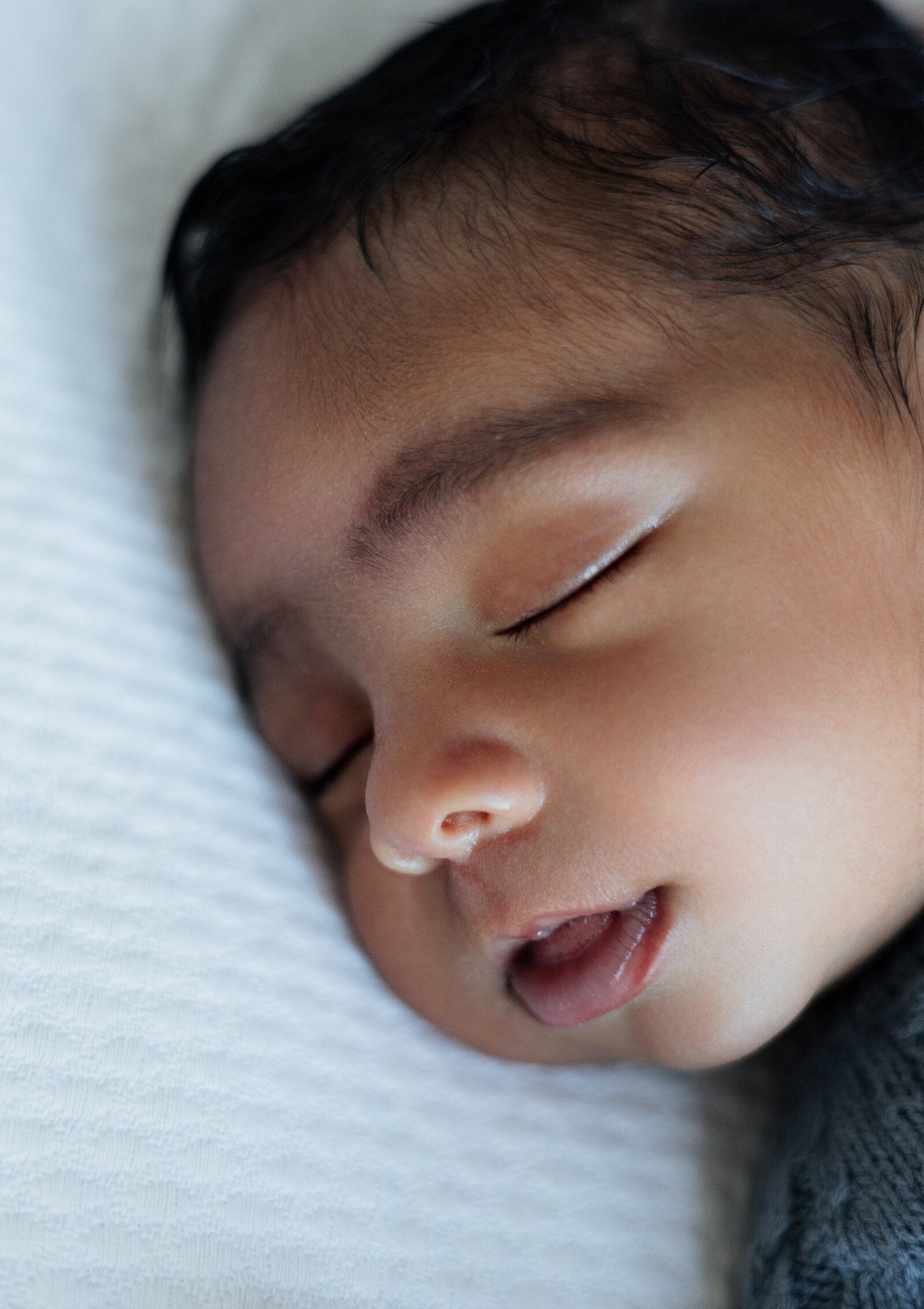 lifestyle-newborn-photos