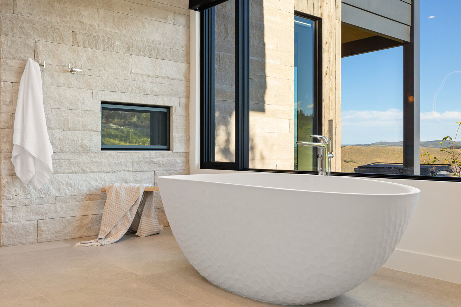 Chalet-and-Co-Park-City-Interior-Designer-bathroom-tub-styles