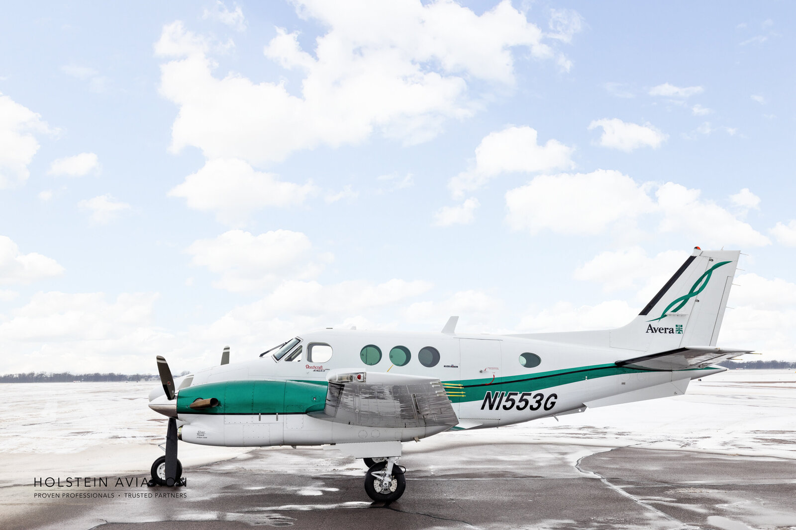 KingAir C90B Watermark-17