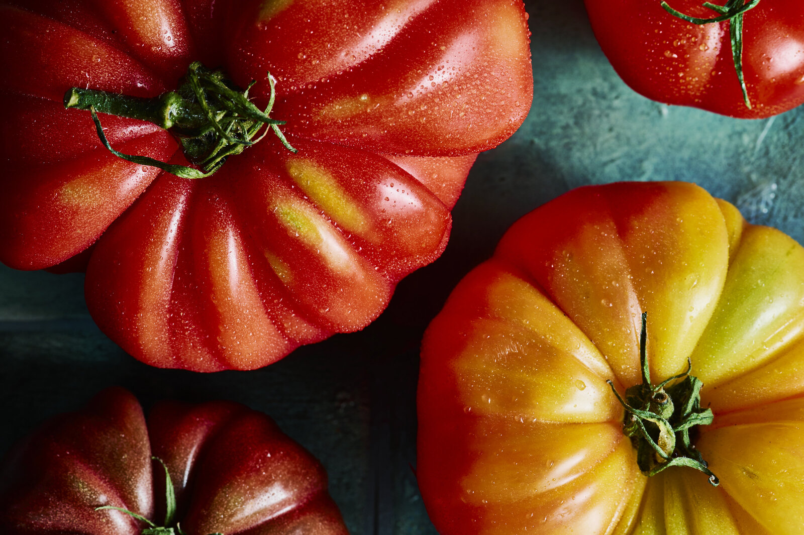 Heirloom-Tomatoes-Macro-Food-Photography