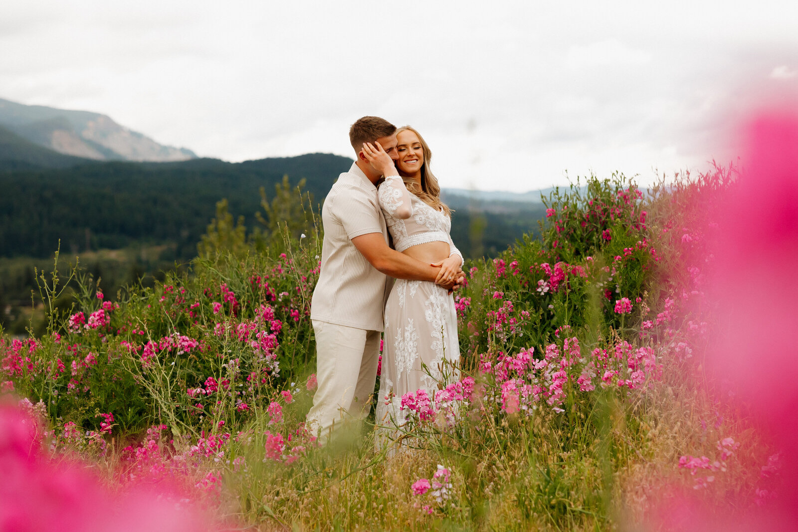 oregon-engagement-photos-howie-photography-259